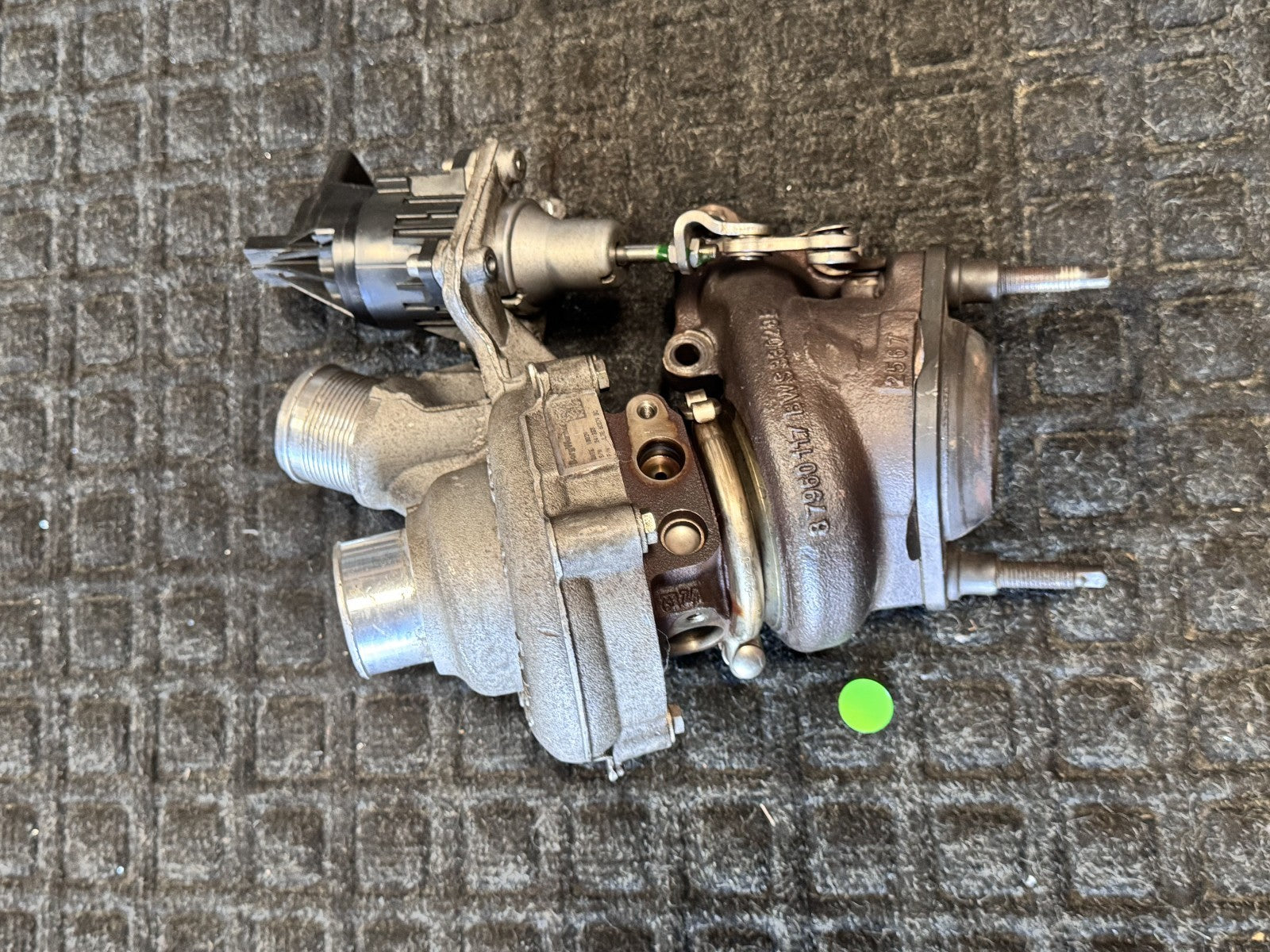 2018-2021 LINCOLN NAVIGATOR 3.5L ENGINE LEFT TURBOCHARGER OEM JL7E6C879BC - eBay image 1