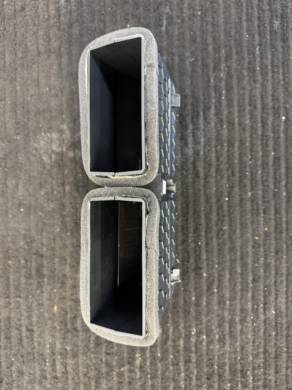 2022-2024 Rivian R1T R1S Front Center Dash Ac Air Vent Grille OEM 2636419B - eBay image 4
