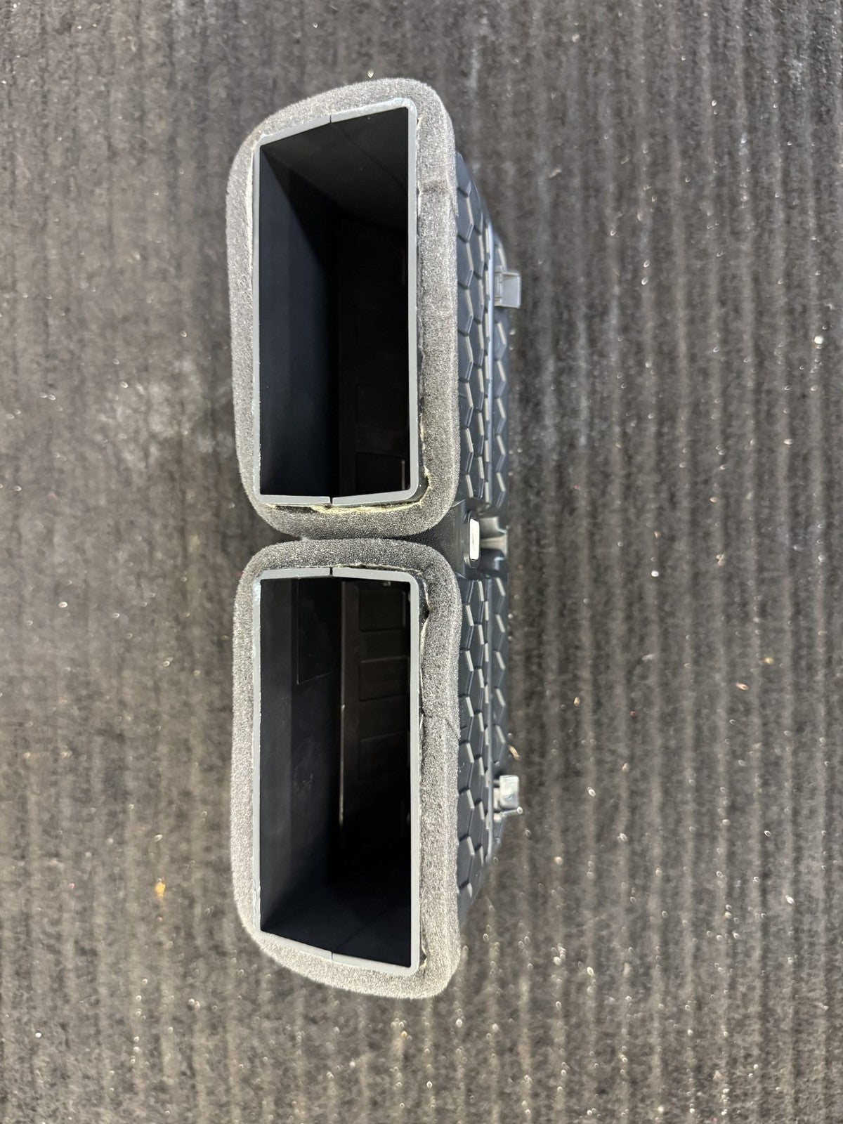 2022-2024 Rivian R1T R1S Front Center Dash Ac Air Vent Grille OEM 2636419B - eBay image 4