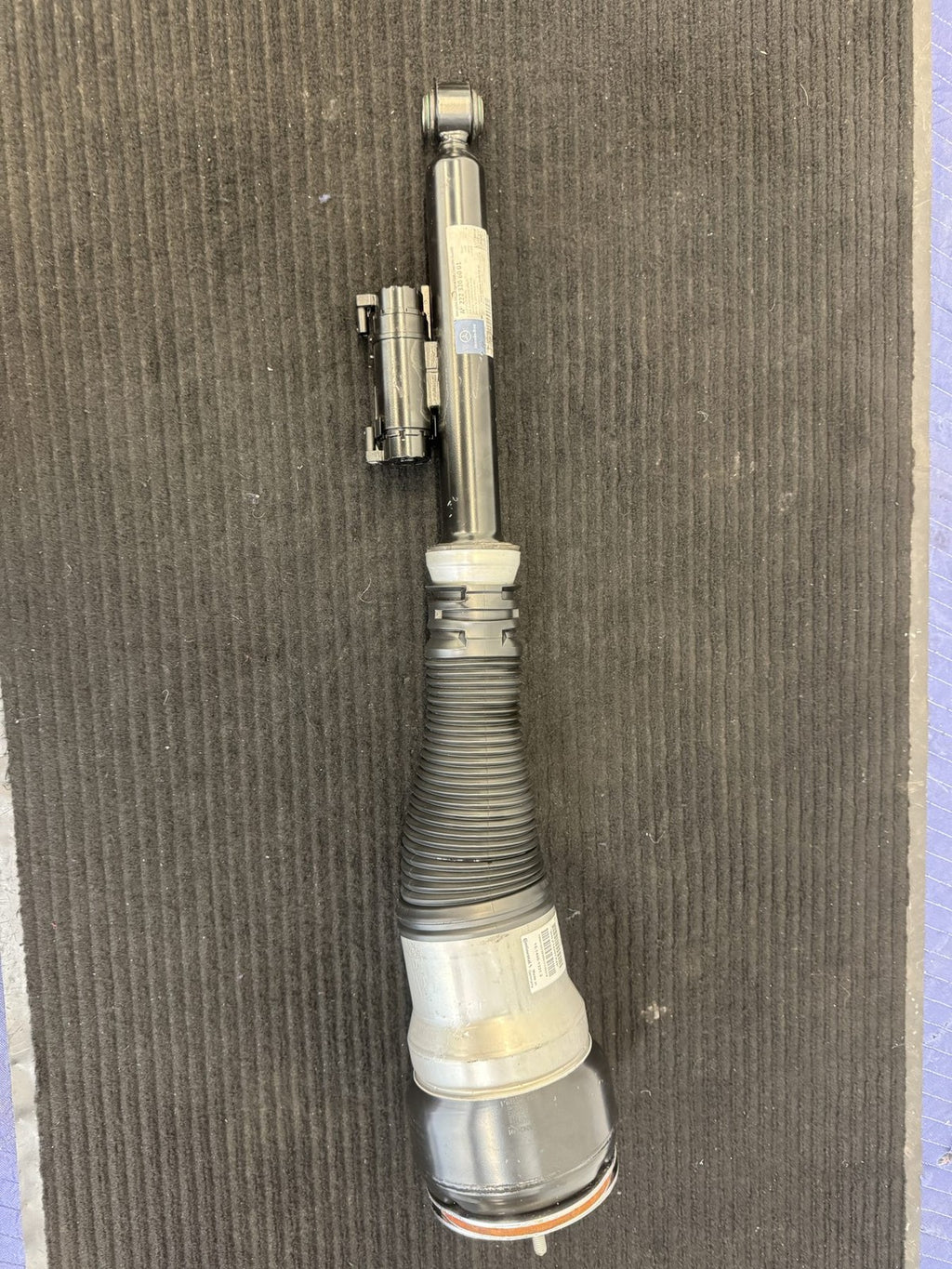 2018-2020 Mercedes-Benz S450 S560 Rear Rh Airmatic Air Strut OEM A2223205601 - eBay image 8