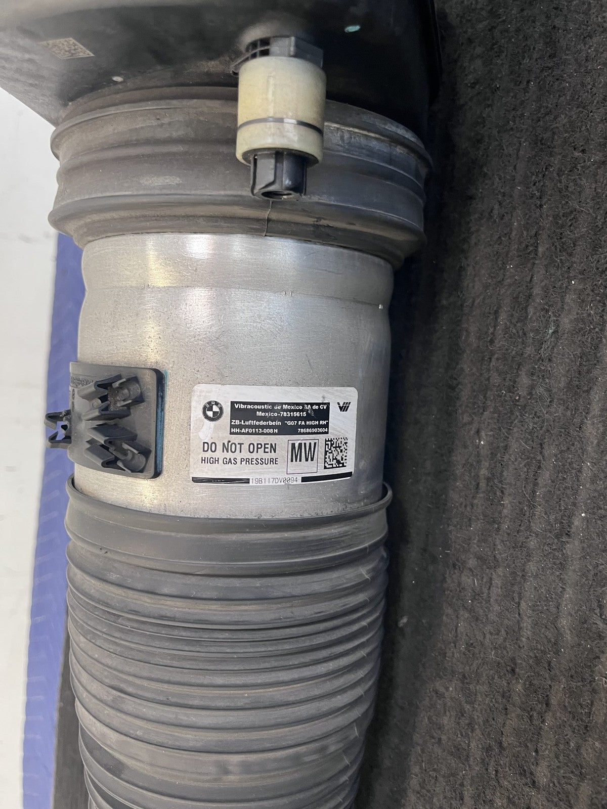 2019-2025 BMW X7 G07 Front Right Air Suspension Strut OEM 37106869036 - eBay image 3