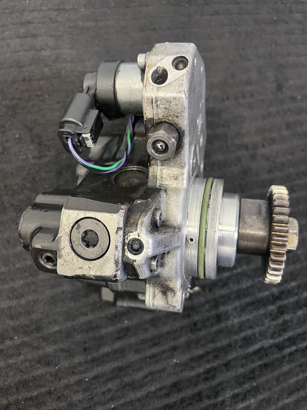 2010-2018 Mercedes-Benz Sprinter OM642 High Pressure Fuel Pump OEM A6420701101 - eBay image 7