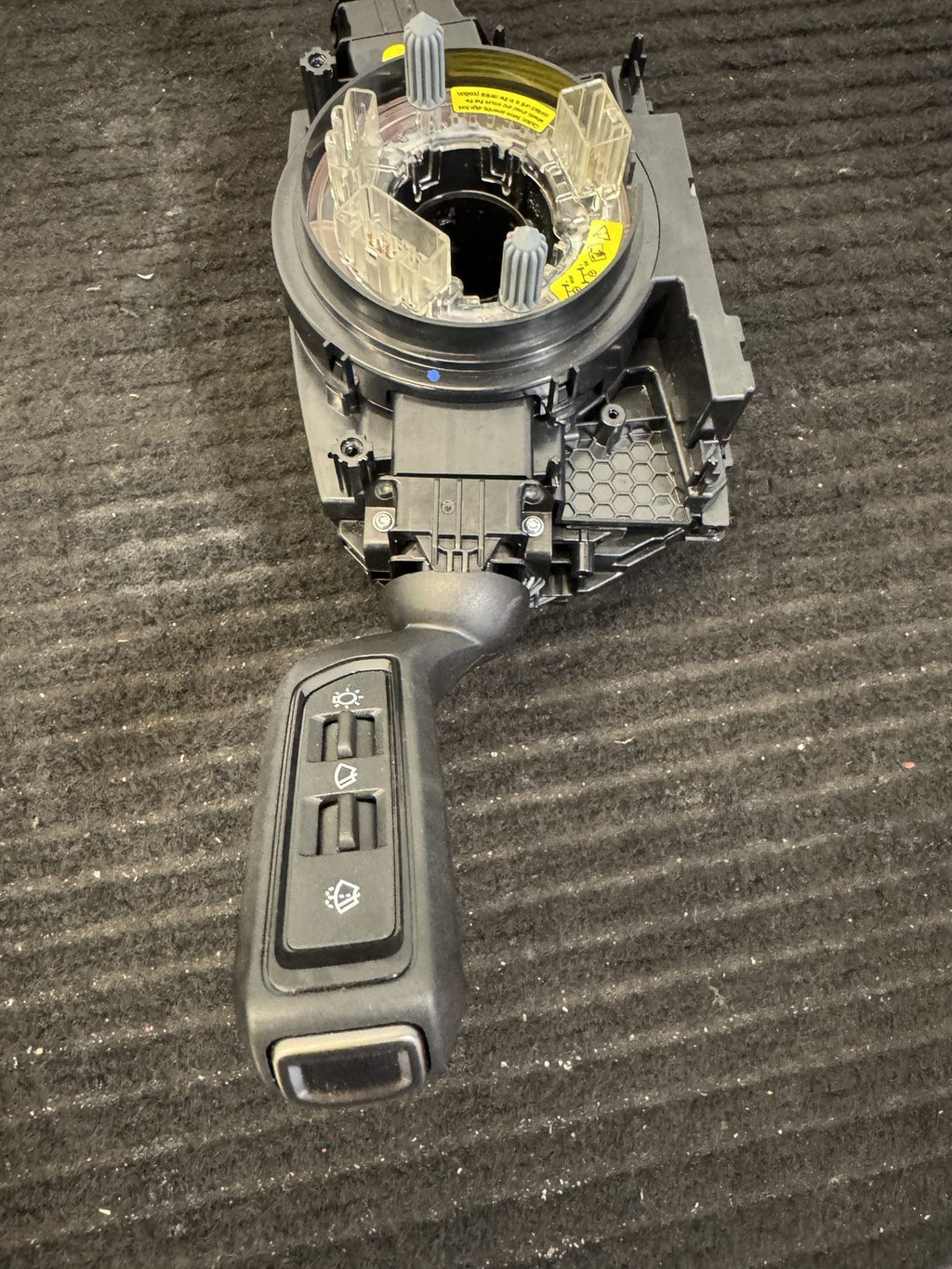 2022-2024 Rivian R1S R1T Steering Column Clockspring Switch OEM PT00000909-K - eBay image 6