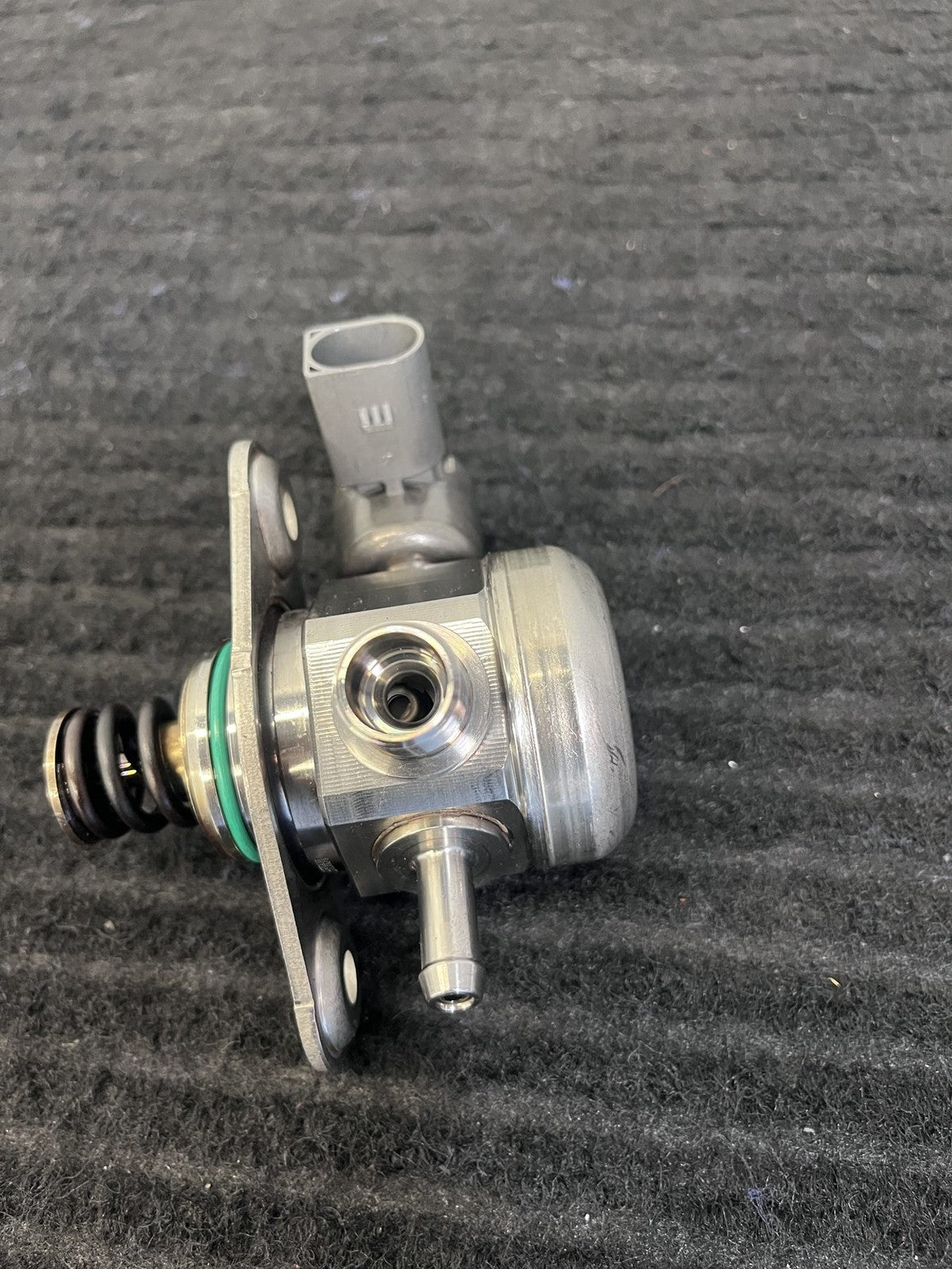 2015-2019 Mercedes-Benz C300 GLC300 E300 High Pressure Fuel Pump OEM A2740700501 - eBay image 4