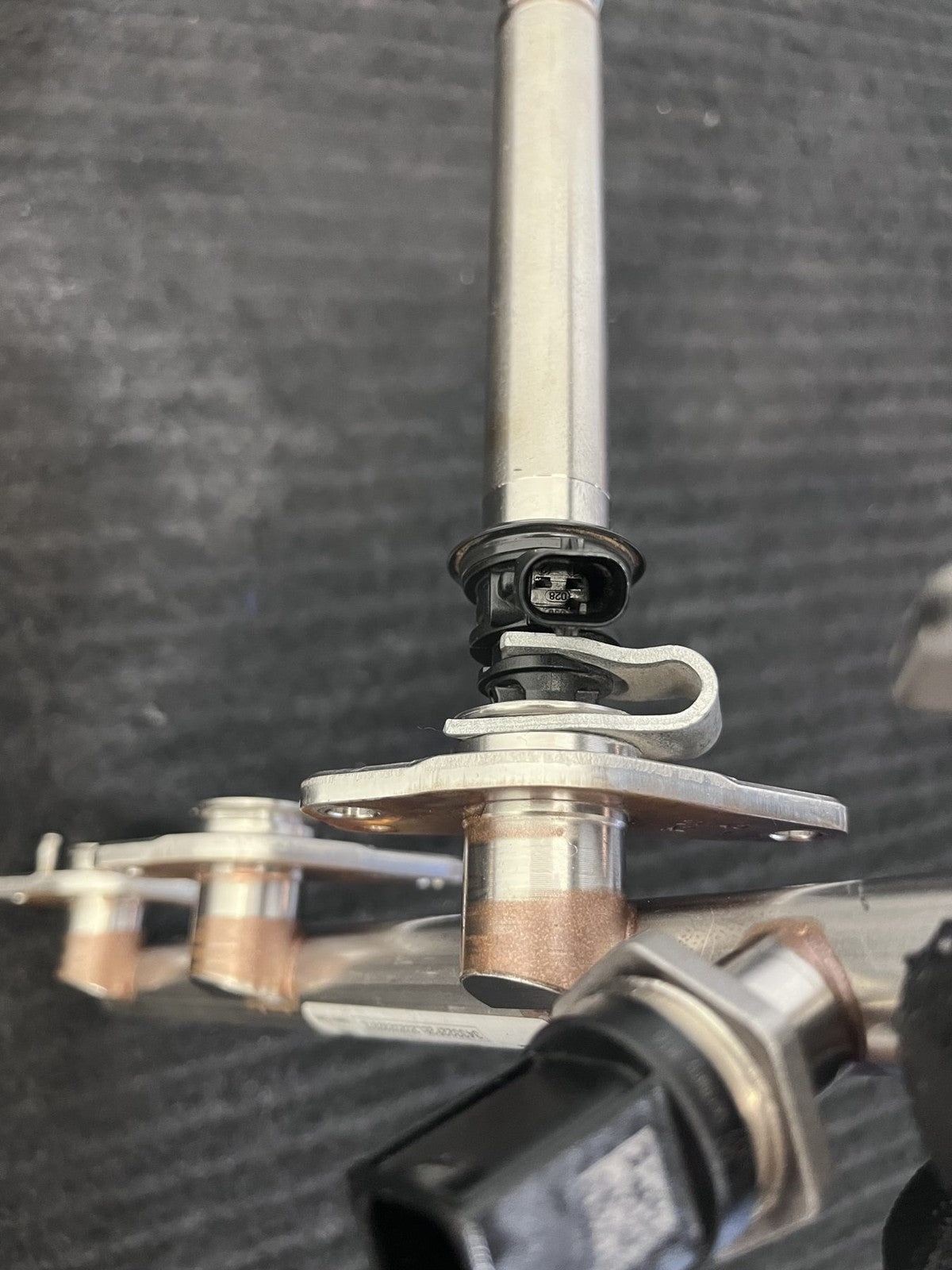 2019-2023 Mercedes-Benz C300 GLC300 E350 Fuel Rail 2 Injectors OEM A2640702000 - eBay image 8