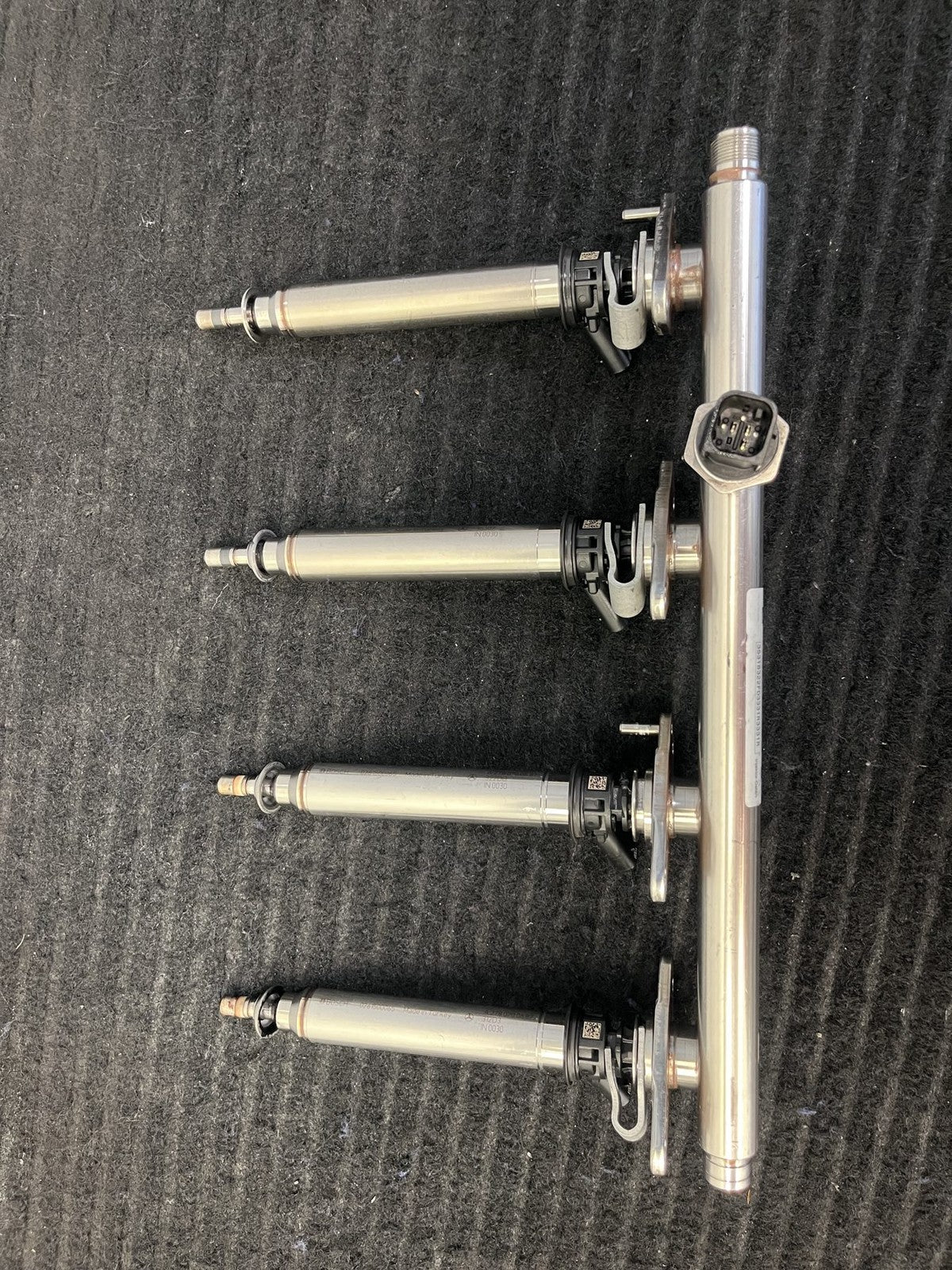 2019-2023 Mercedes-Benz C300 GLC300 E350 Fuel Rail 4 Injectors OEM A2640701000 - eBay image 3