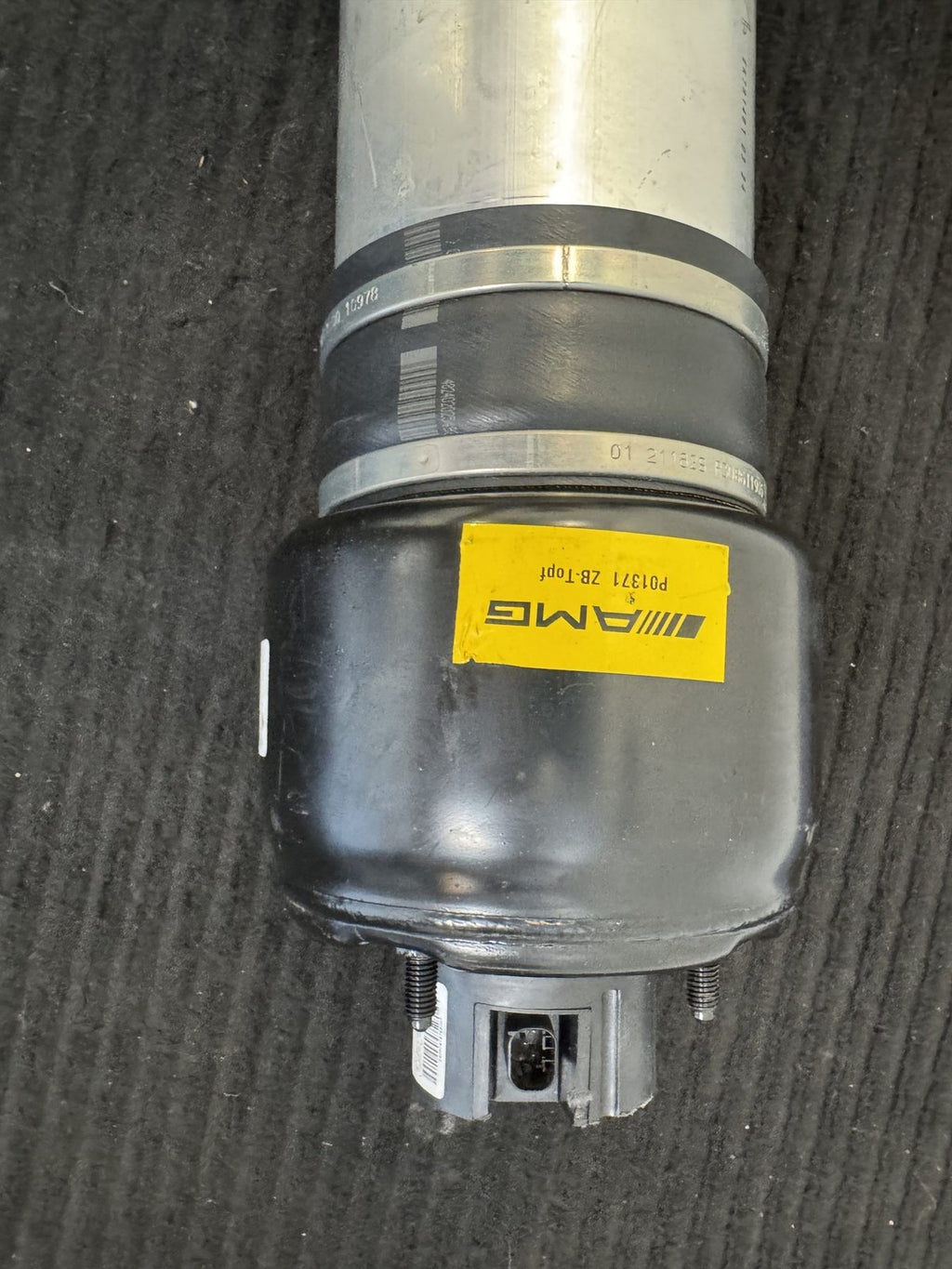 2003-2011 Mercedes-Benz E55 E63 CLS55 CLS63 Front Right Air Strut A2113205438 - eBay image 5