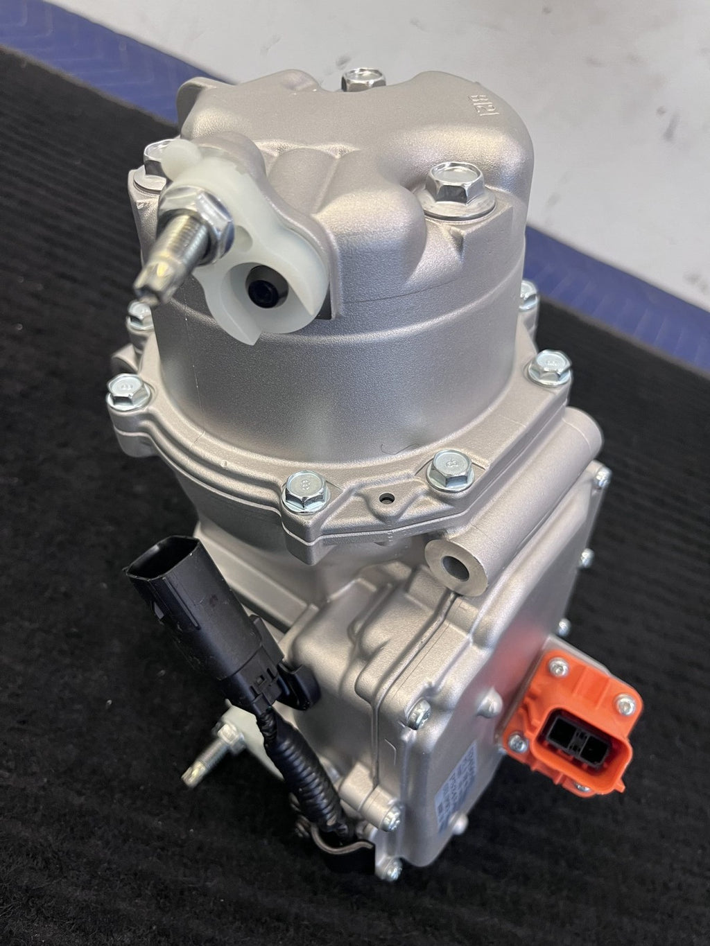 2017-2026 Chrysler Pacifica Hybrid Electric Ac Compressor Reman OEM 68237995AH - eBay image 2