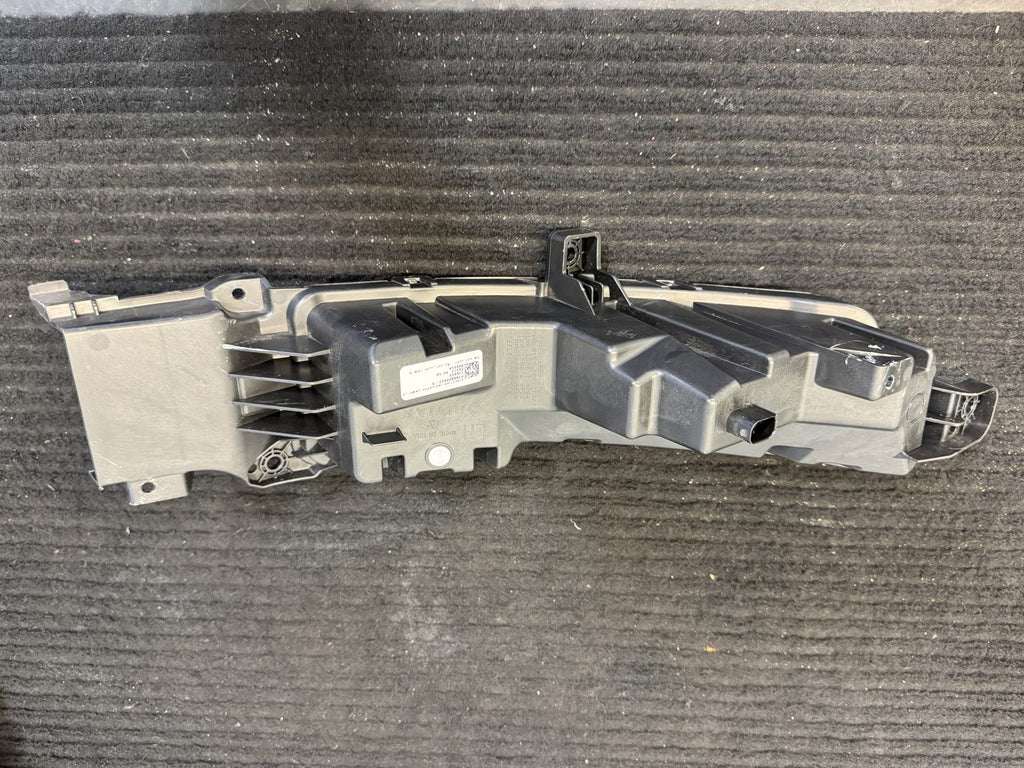 2025-2026 Rivian R1T R1S Front Left Turn Signal Lamp OEM PT00882632-D - eBay image 3