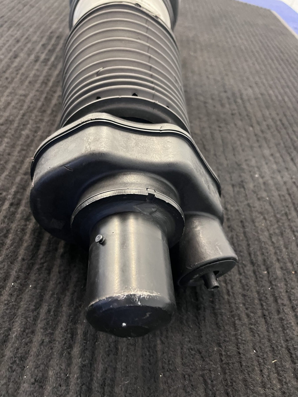 2019-2025 Porsche Cayenne E3 Front Left Air Suspension Strut OEM 9Y0616039B - eBay image 3