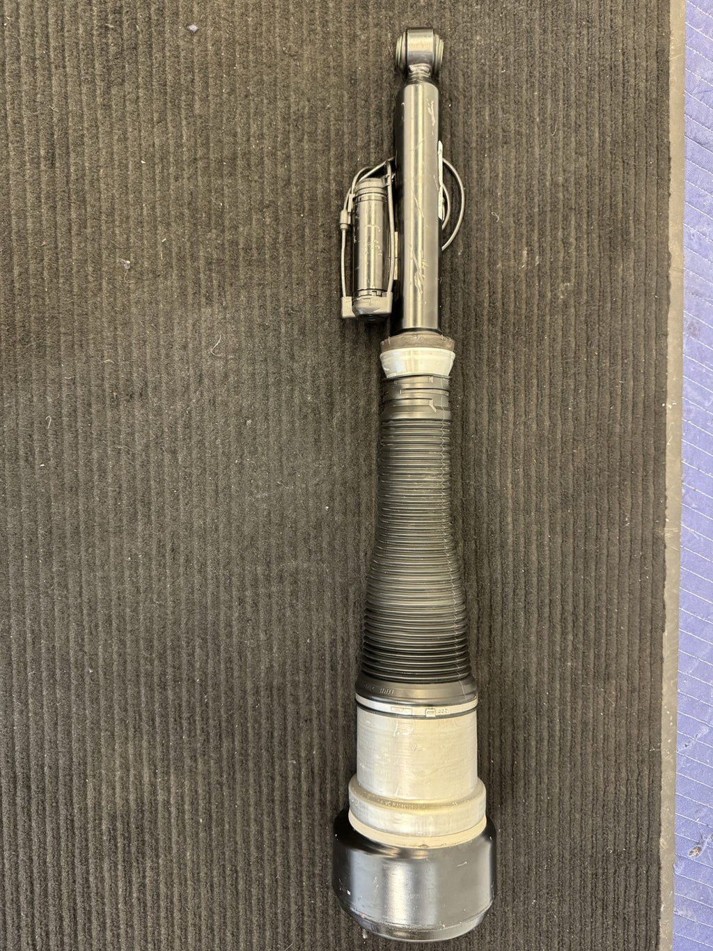 2007-2013 Mercedes-Benz S-Class W221 Rear Right Air Strut OEM A2213202213 - eBay image 6