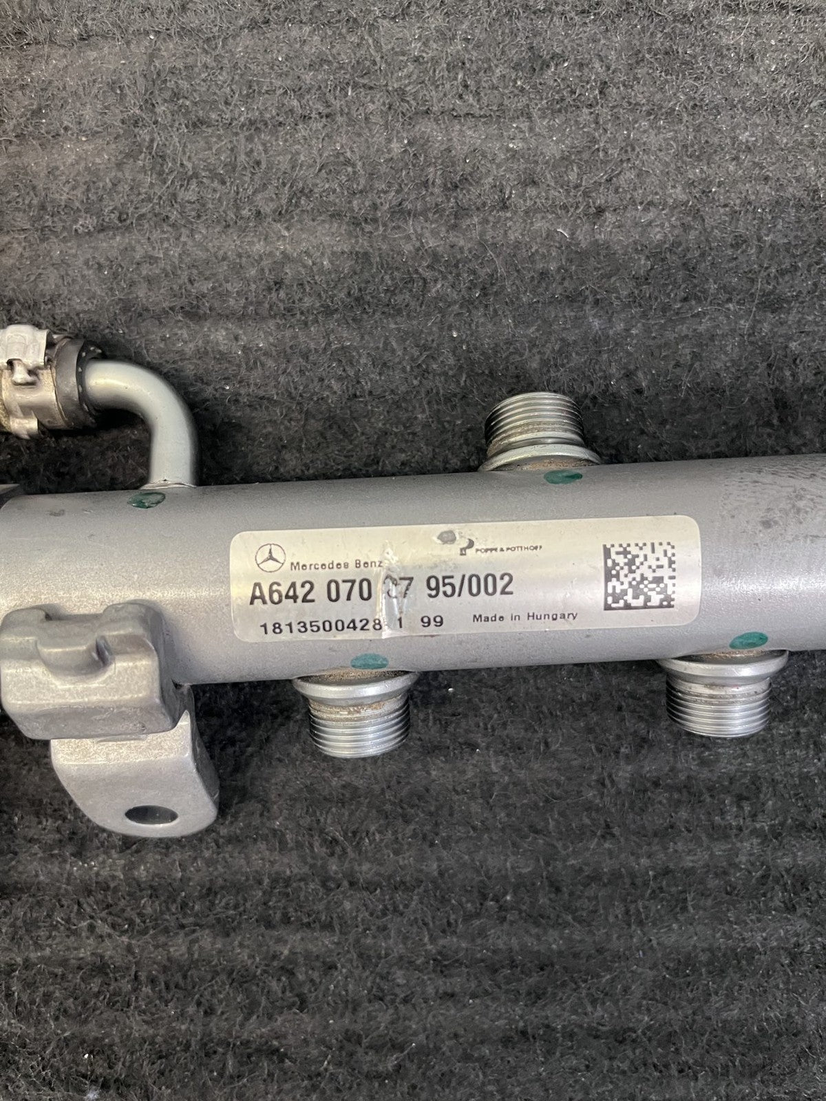 2010-2022 Mercedes-Benz Sprinter OM642 Left Fuel Rail OEM A6420702795 - eBay image 2