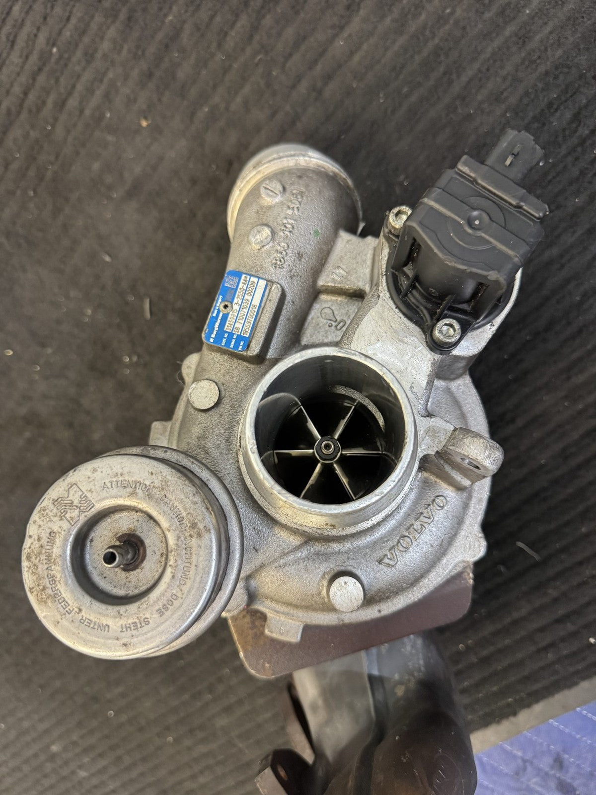 2015-2024 Volvo S60 S90 V60 V90 XC60 XC90 2.0L Turbocharger OEM 31459815 - eBay image 5