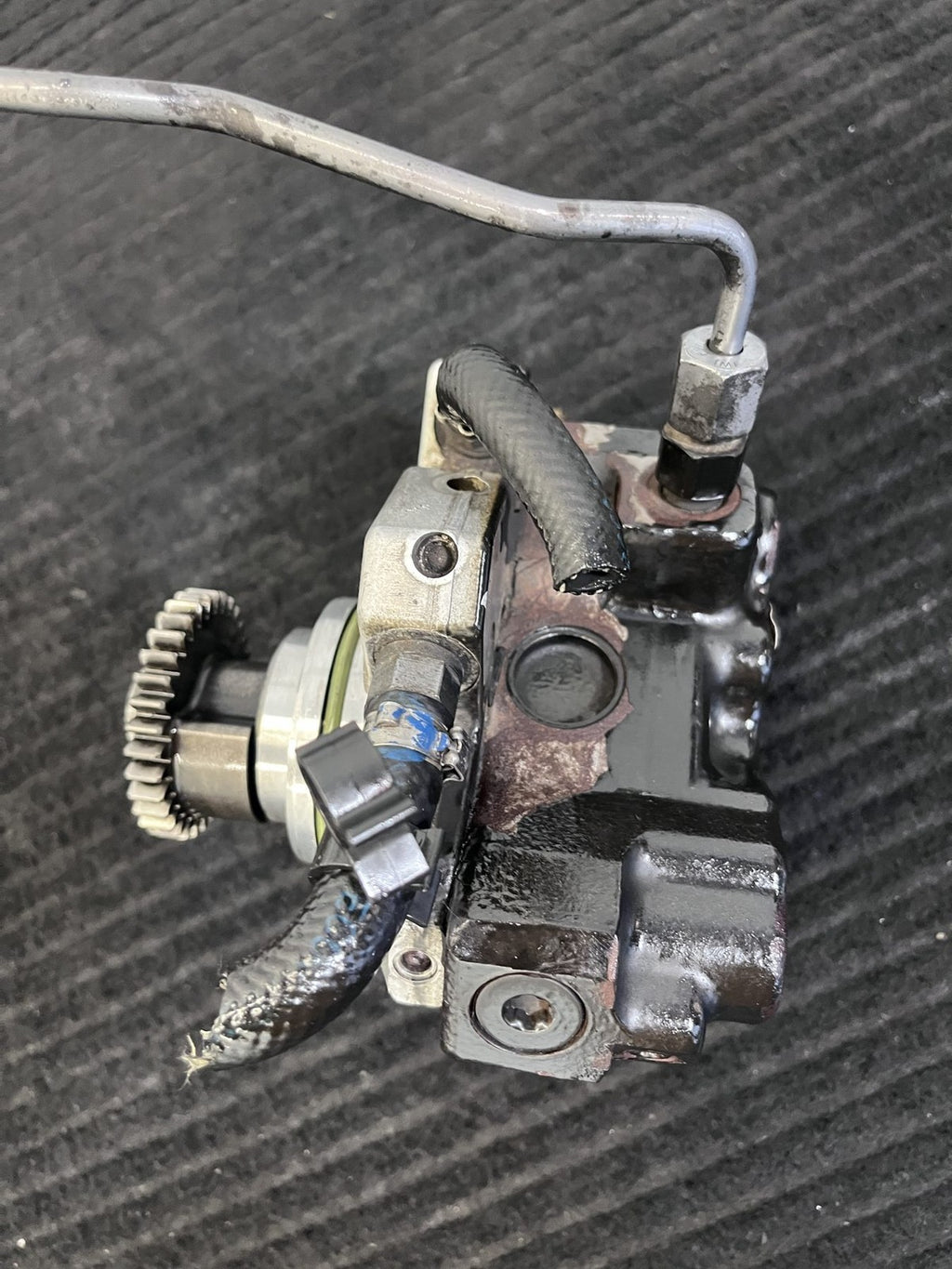 2010-2022 Mercedes-Benz Sprinter OM642 High Pressure Fuel Pump OEM A6420701101 - eBay image 7