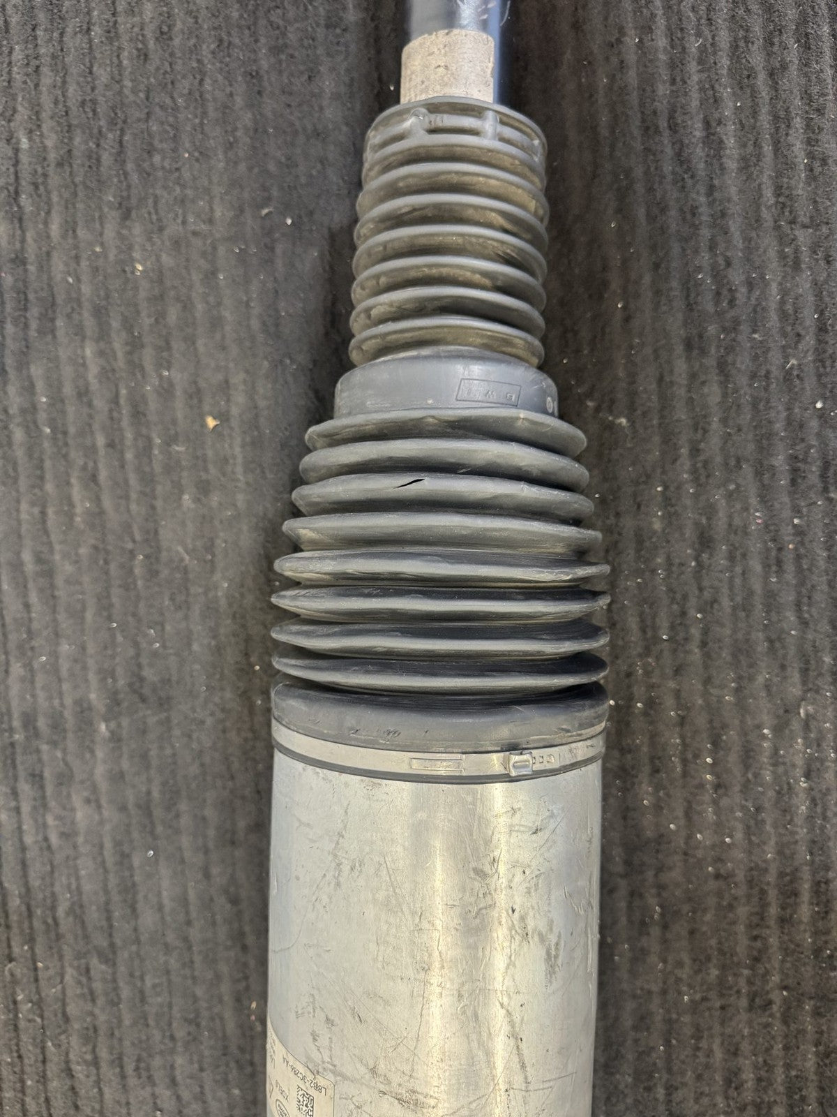 2020-2024 Land Rover Defender 110 Front Left Air Suspension Strut OEM LR132754 - eBay image 5