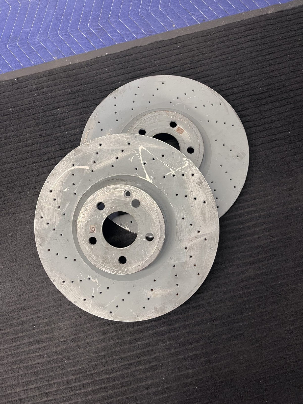 2013-2020 Mercedes-Benz SL400 SL450 SL550 Front Drilled Rotors Pair OEM A2314211312 - eBay image 6