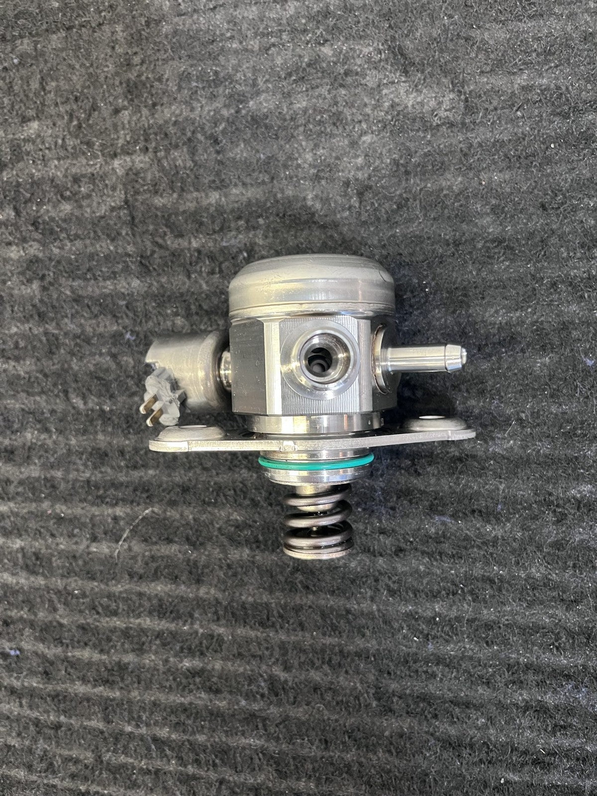2015-2019 Mercedes-Benz C300 GLC300 E300 High Pressure Fuel Pump OEM A2740700501 - eBay image 3
