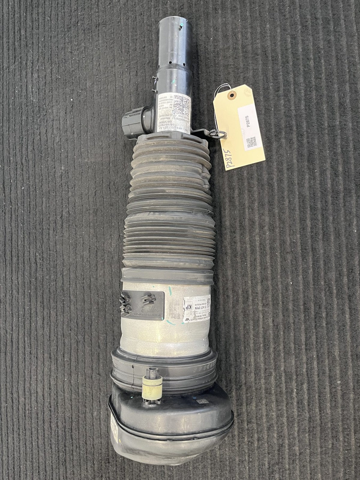 2023-2025 BMW X7 M60i G07 Front Left Air Suspension Strut OEM 37105A38AC1 7831561 - eBay image 1