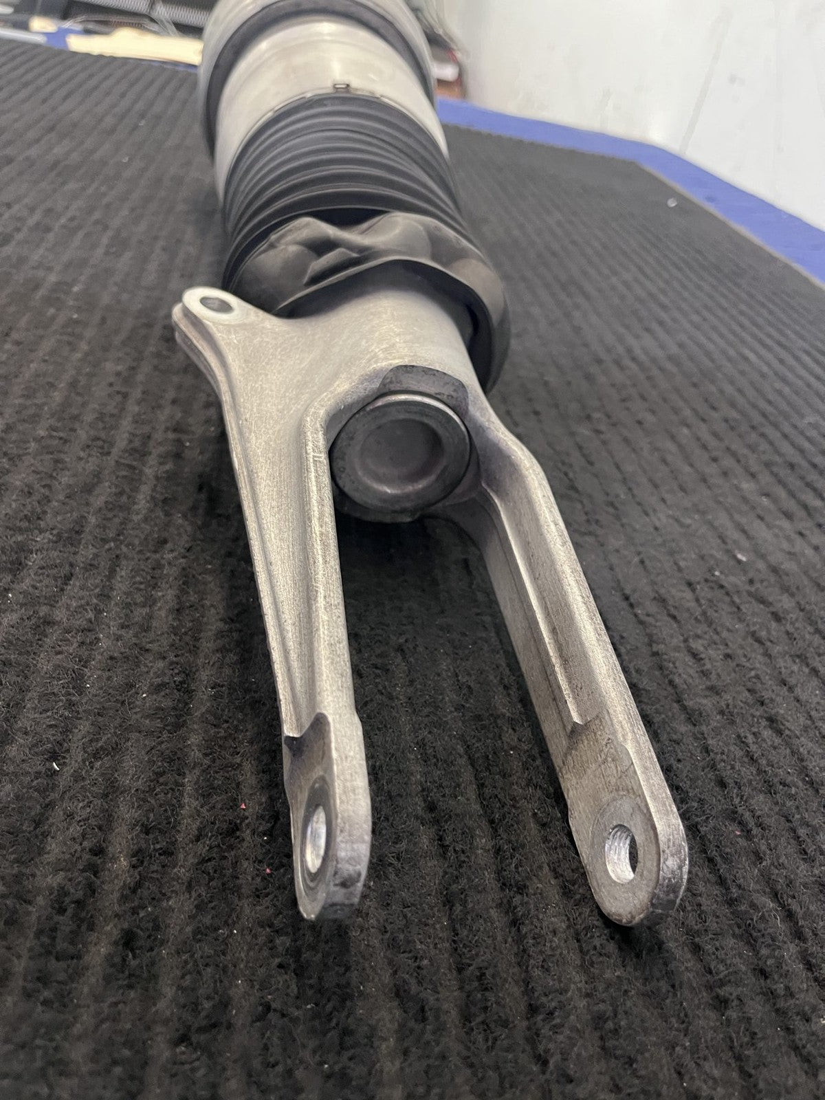2010-2013 Porsche Panamera 970 Front Left Air Suspension Strut OEM 97034315103 - eBay image 8