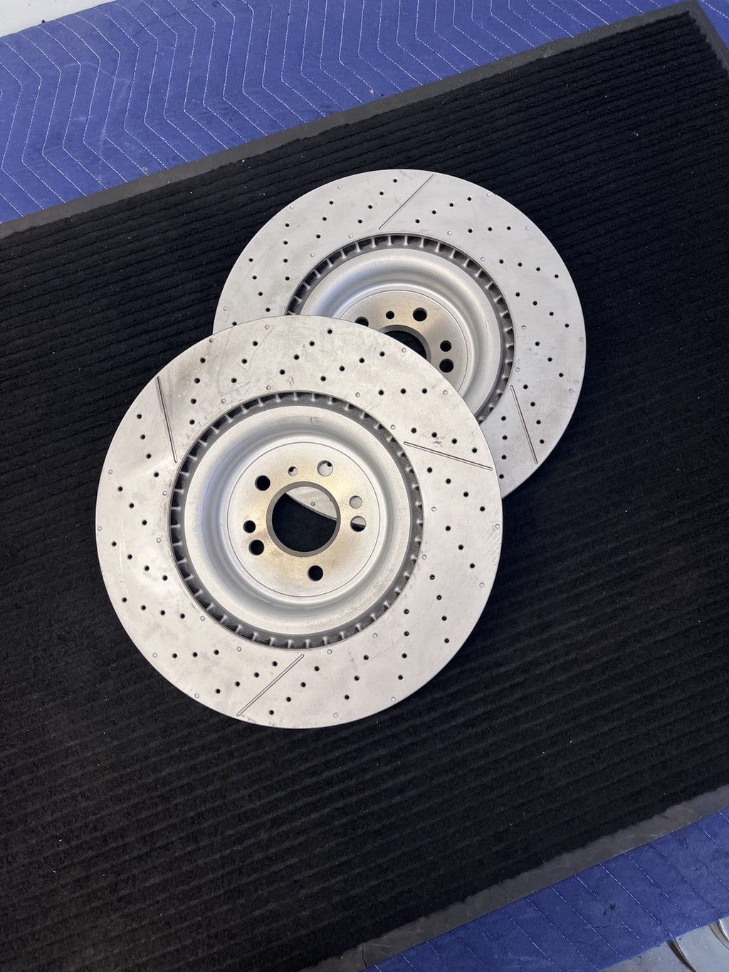 2012-2019 Mercedes-Benz ML63 GL63 GLE63 GLS63 AMG Front Rotors Pair OEM A1664210512 - eBay image 4