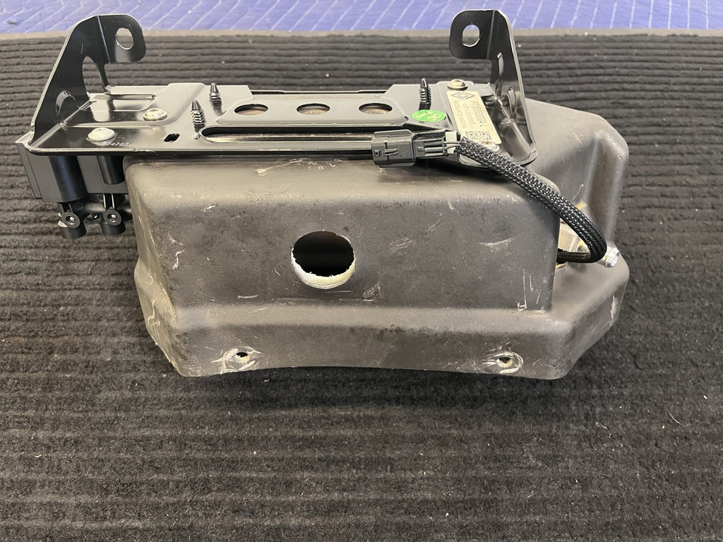 2022-2024 Rivian R1T R1S Air Suspension Pump Valve Block Used OEM PT00003024-L - eBay image 6