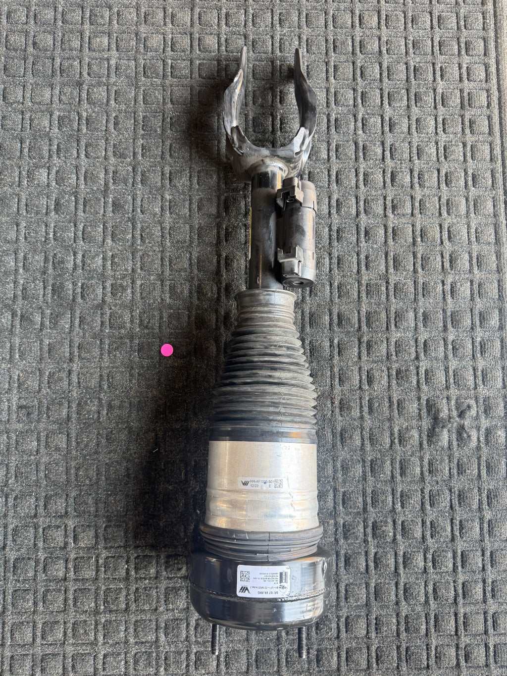 2021 Mercedes GLS63 AMG Left Suspension Strut Shock Air OEM A1673209704 - eBay image 2