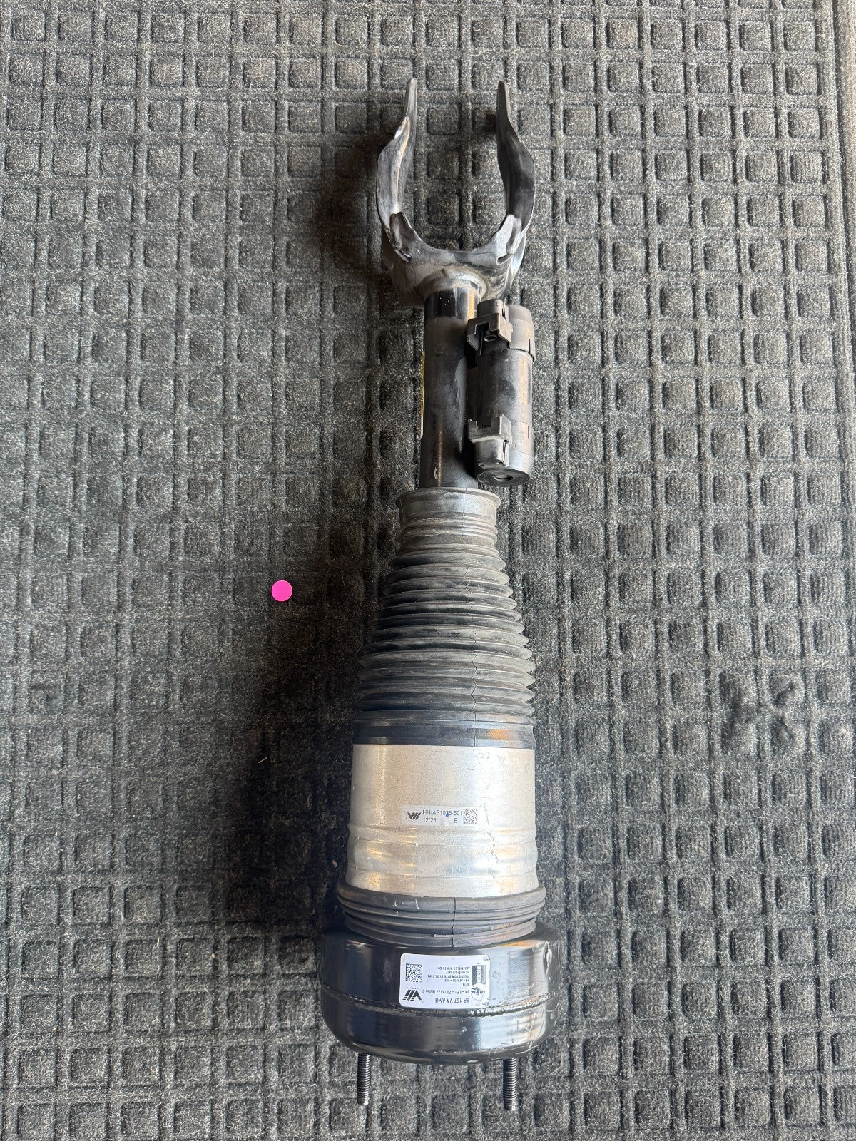 2021 Mercedes GLS63 AMG Left Suspension Strut Shock Air OEM A1673209704 - eBay image 2