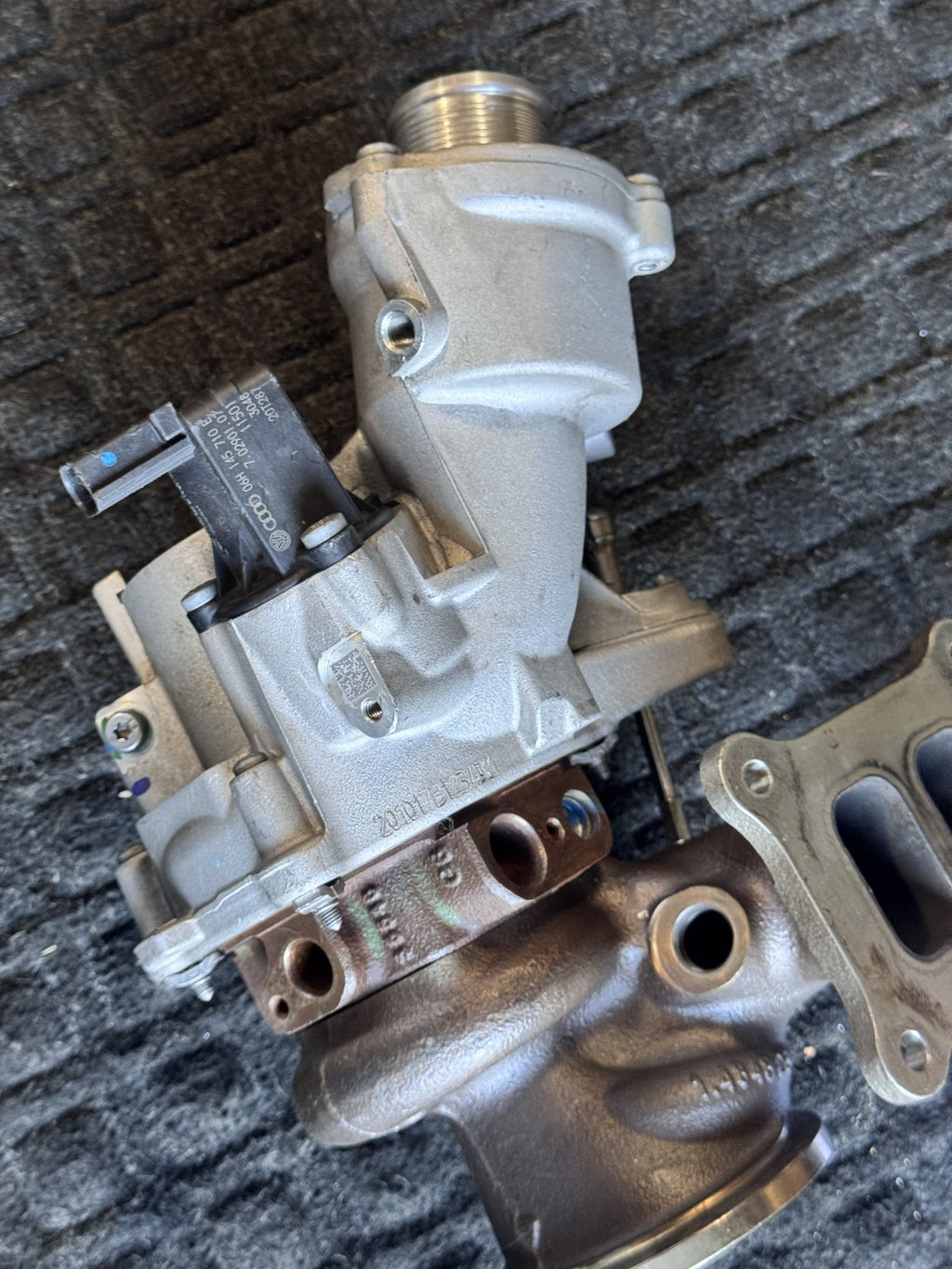 2018-2024 VW Tiguan 2.0T Turbocharger Exhaust Manifold OEM 06K145061A 06K145061A - eBay image 4
