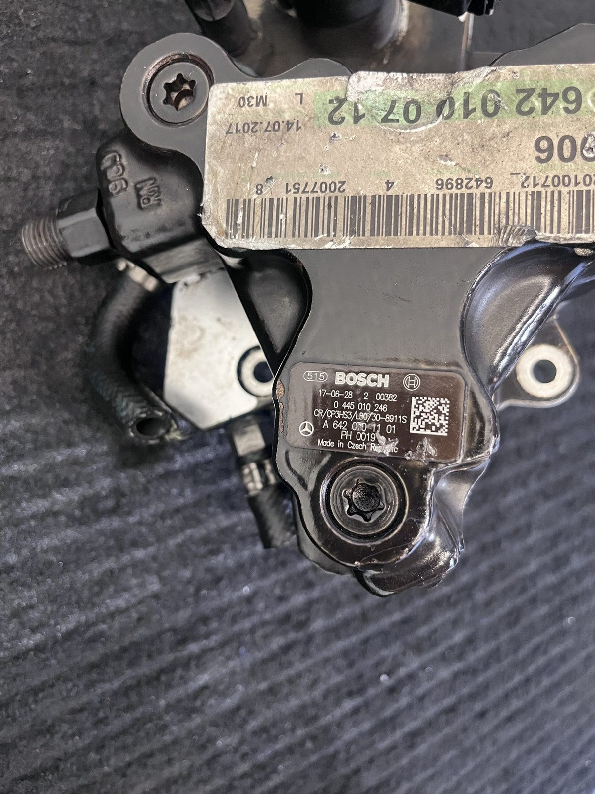 2010-2022 Mercedes-Benz Sprinter OM642 High Pressure Fuel Pump OEM A6420701101 - eBay image 2
