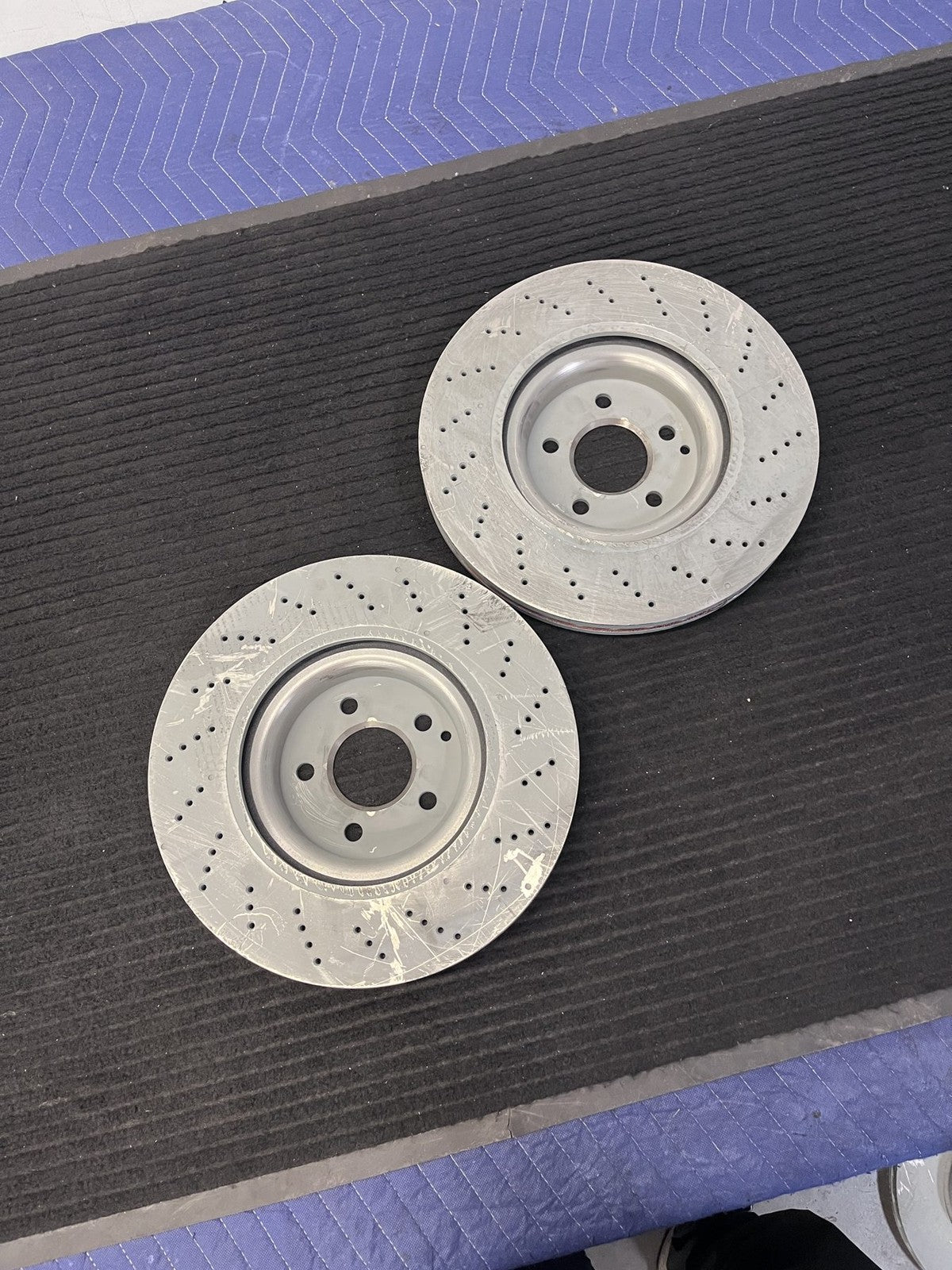 2015-2017 Mercedes-Benz CLS400 C218 Front Drilled Brake Rotors Pair OEM A2184210412 - eBay image 2