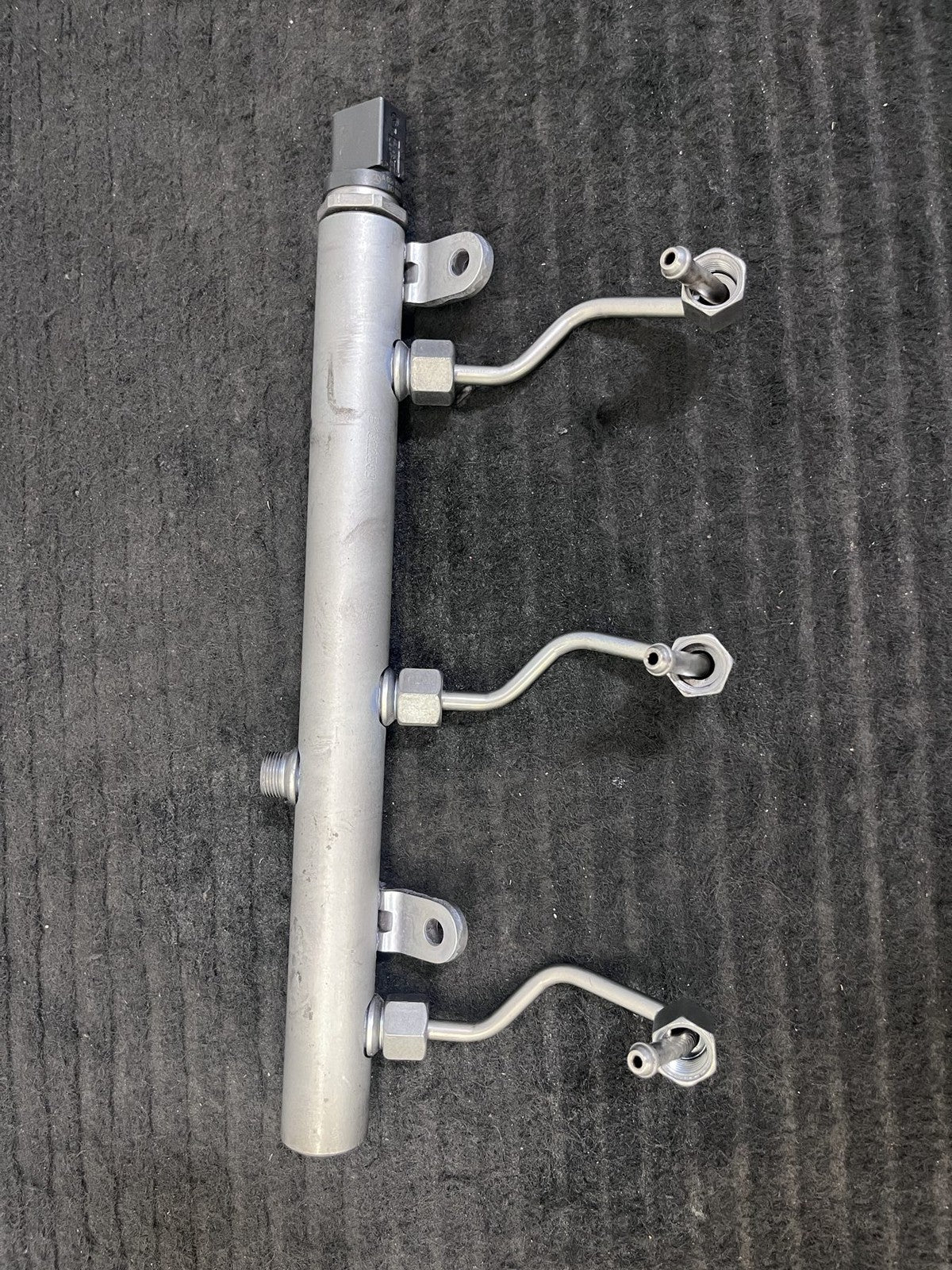 2010-2022 Mercedes-Benz Sprinter OM642 High Pressure Fuel Pump OEM A6420701101 - eBay image 3