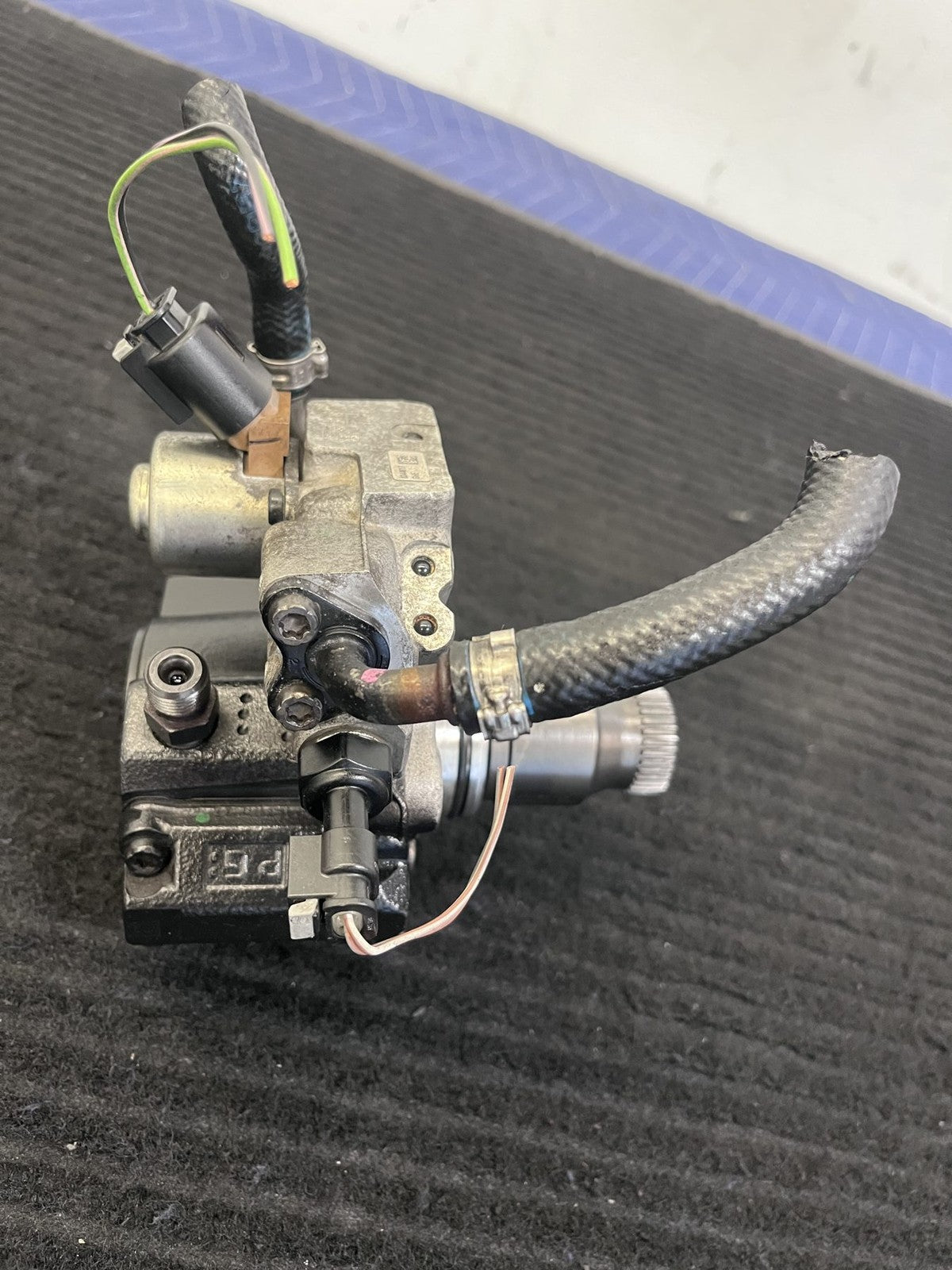 2014-2017 Mercedes-Benz Sprinter OM651 Diesel High Pressure Fuel Pump OEM A6510702201 - eBay image 3