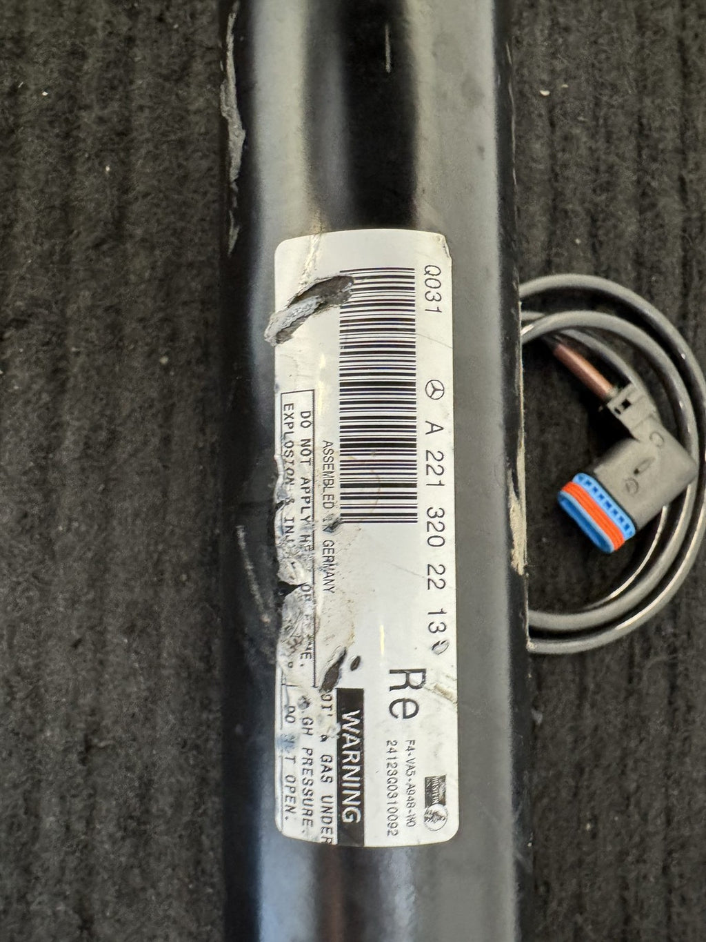 2007-2013 Mercedes-Benz S-Class W221 Rear Right Air Strut OEM A2213202213 - eBay image 3