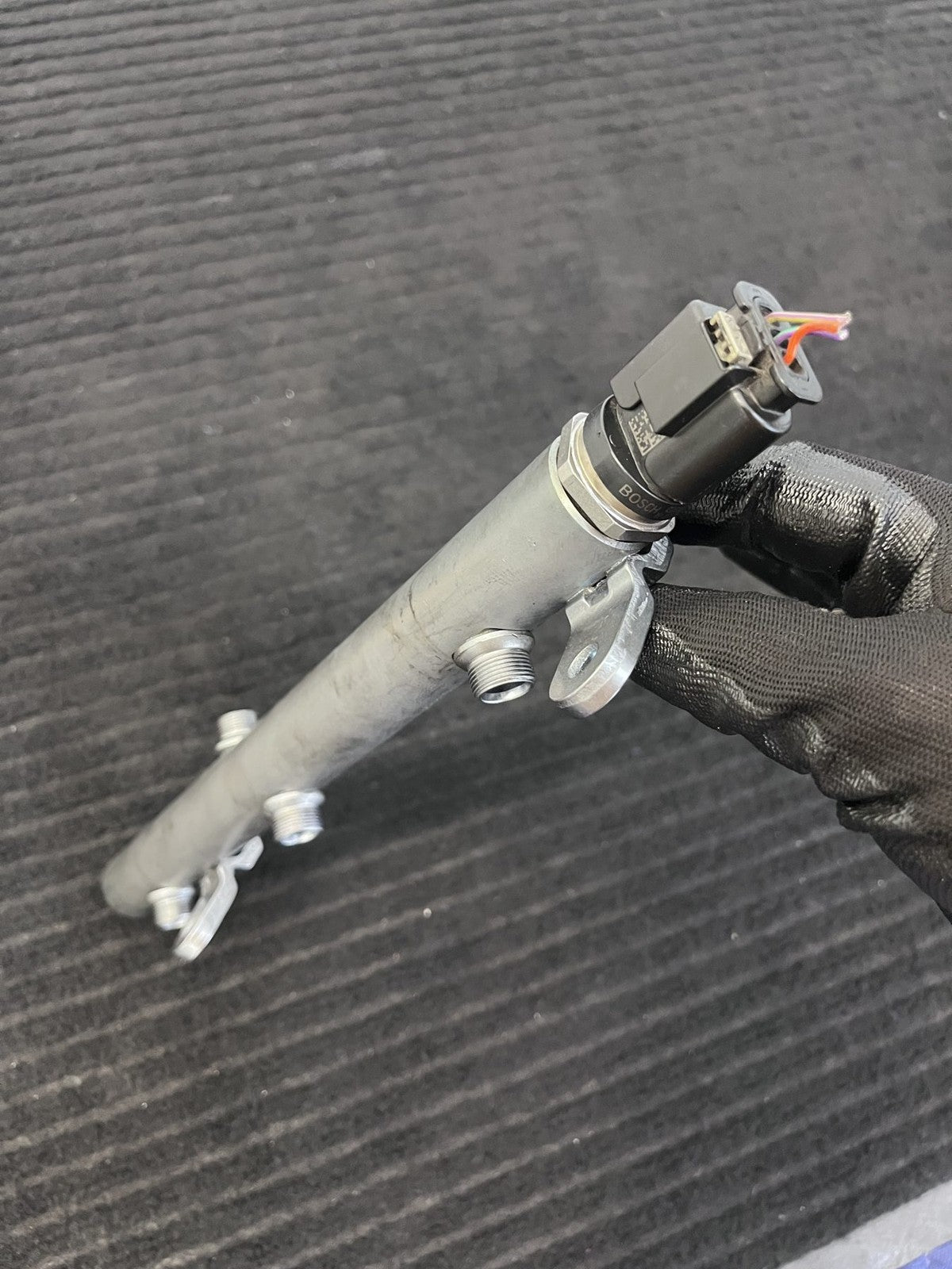 2010-2022 Mercedes-Benz Sprinter OM642 Right Fuel Rail OEM A6420703095 - eBay image 3