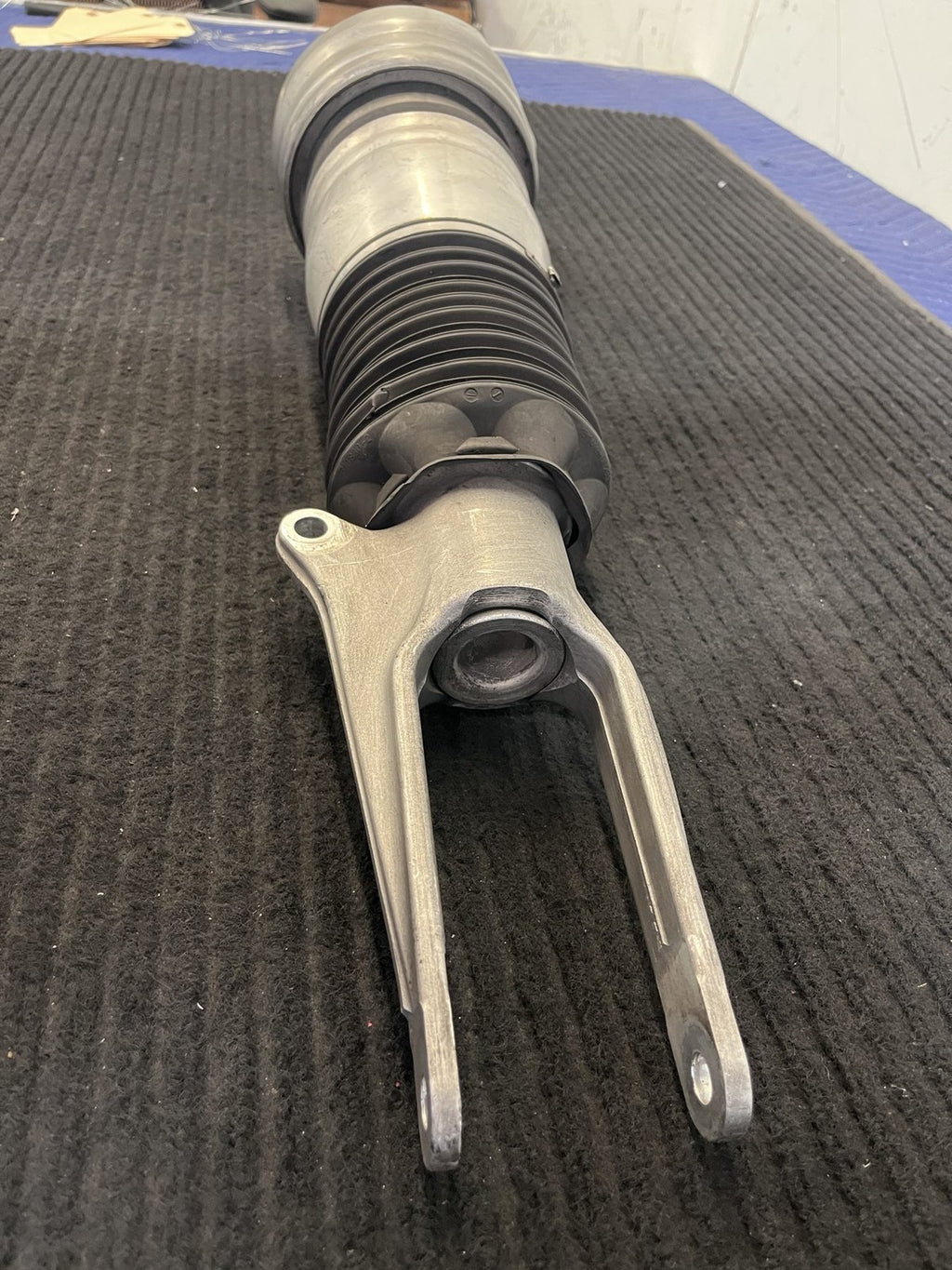2010-2013 Porsche Panamera 970 Front Left Air Suspension Strut OEM 97034305111 - eBay image 8