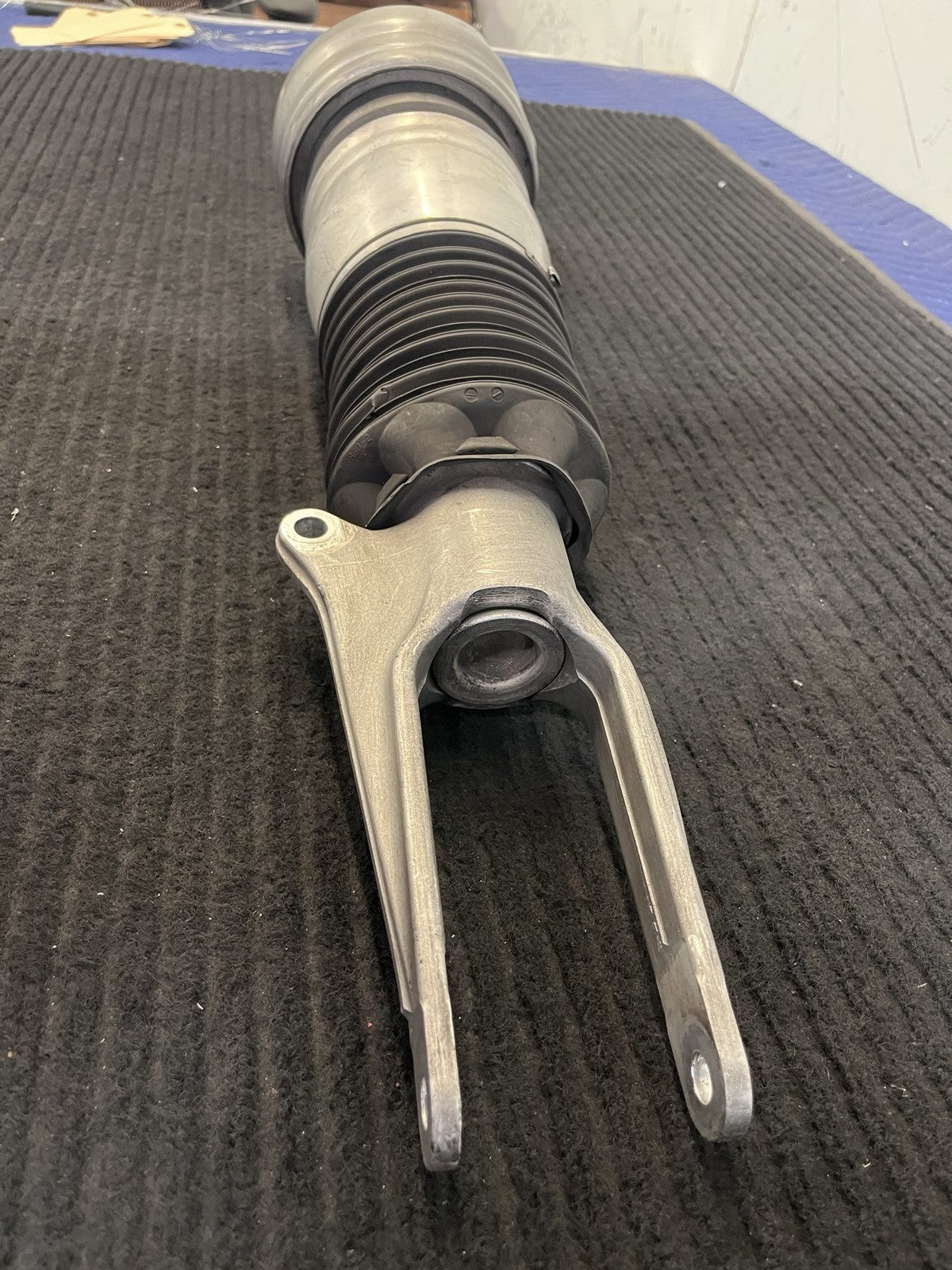2010-2013 Porsche Panamera 970 Front Left Air Suspension Strut OEM 97034305111 - eBay image 8