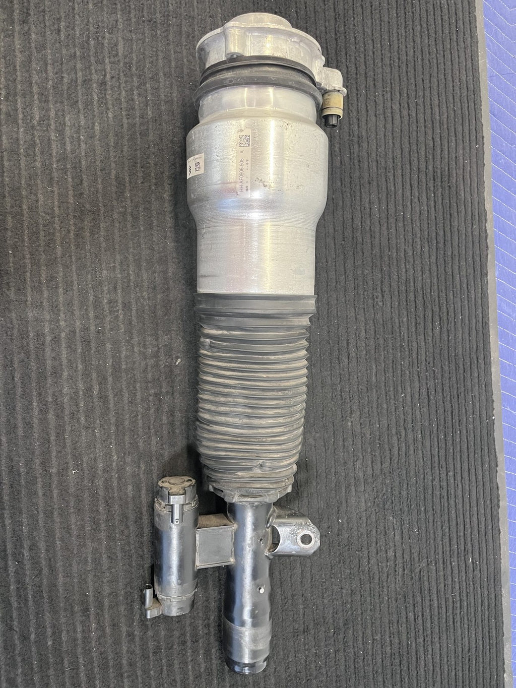 2019-2024 Rolls-Royce Cullinan RR31 Front Left Air Strut OEM 37107916207 - eBay image 5