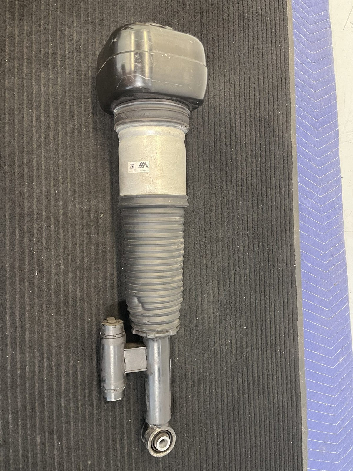 2018-2020 Rolls-Royce Phantom RR11 RR12 Rear Left Air Strut OEM 37106887563 - eBay image 7