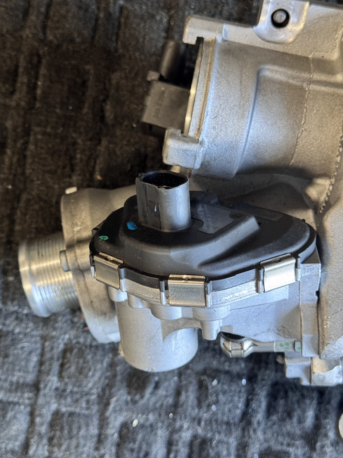2018-2024 VW Tiguan 2.0T Turbocharger Exhaust Manifold OEM 06K145061A 06K145061A - eBay image 7