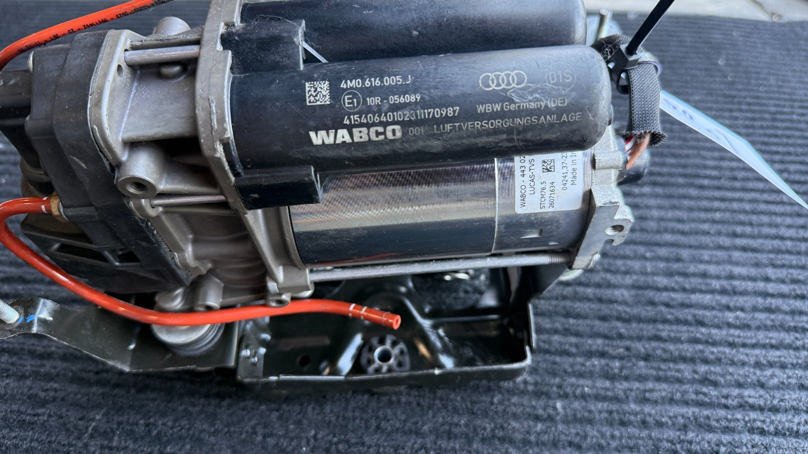 2019-2021 Audi A8 Quattro 3.0L 4.0L A/C Compressor w/ Bracket OEM 4N0616005J - eBay image 3