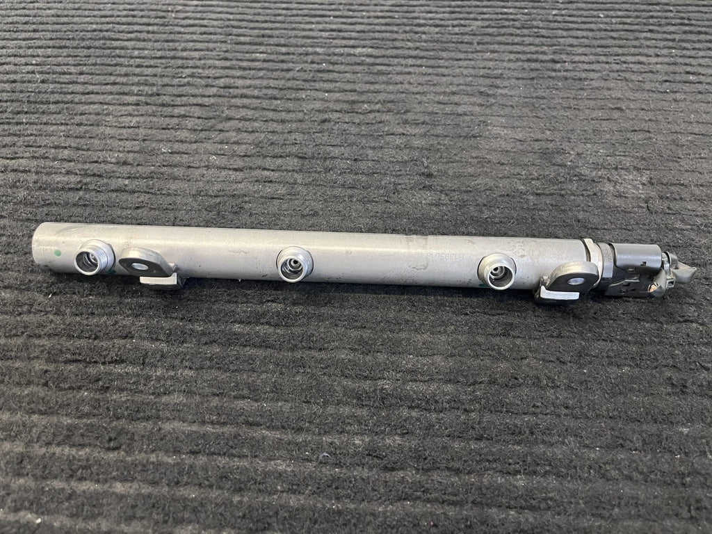 2010-2022 Mercedes-Benz Sprinter OM642 Right Fuel Rail OEM A6420703095 - eBay image 3