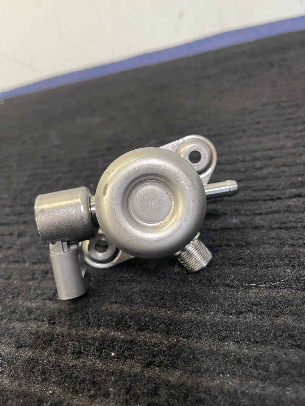 2015-2019 Mercedes-Benz C300 GLC300 E300 High Pressure Fuel Pump OEM A2740700501 - eBay image 7