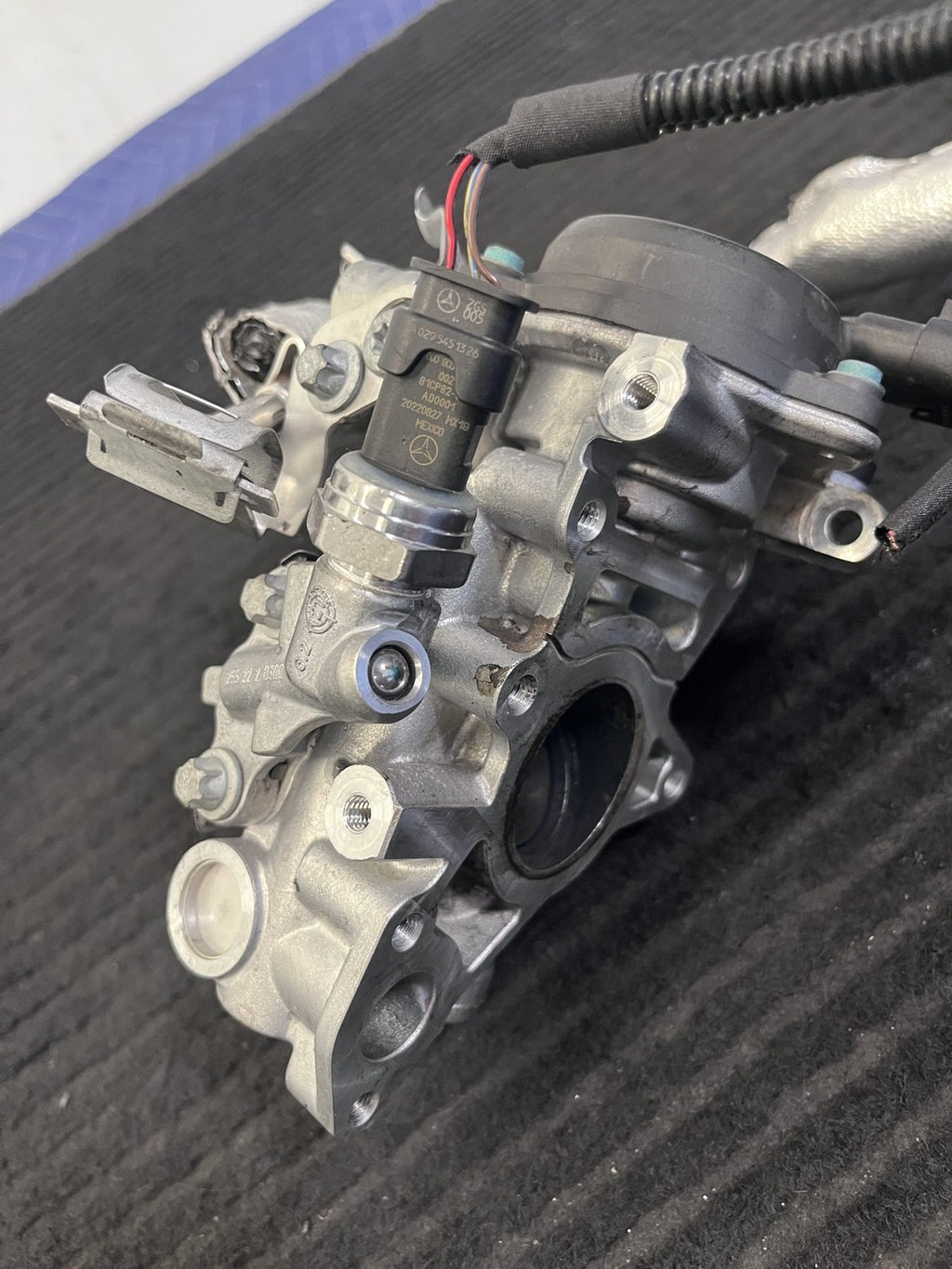Mercedes-Benz OM654 2.0L Diesel Egr Valve Assembly With Pipes Genuine OEM - eBay image 15