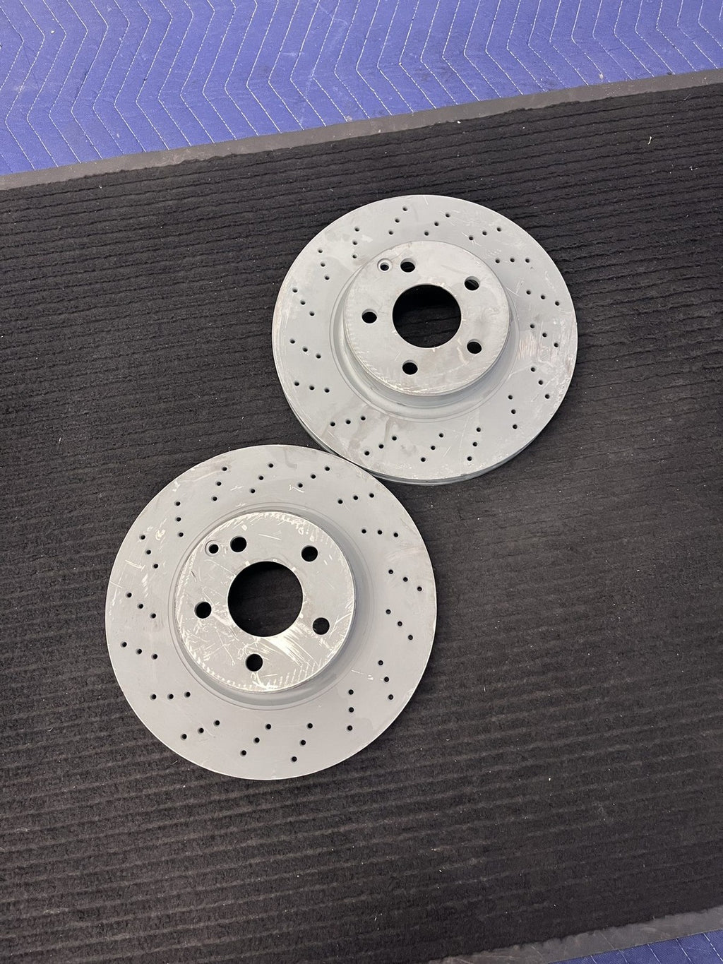 2003-2006 Mercedes-Benz SL500 R230 Front Drilled Brake Rotors Pair OEM A2304210412 - eBay image 5