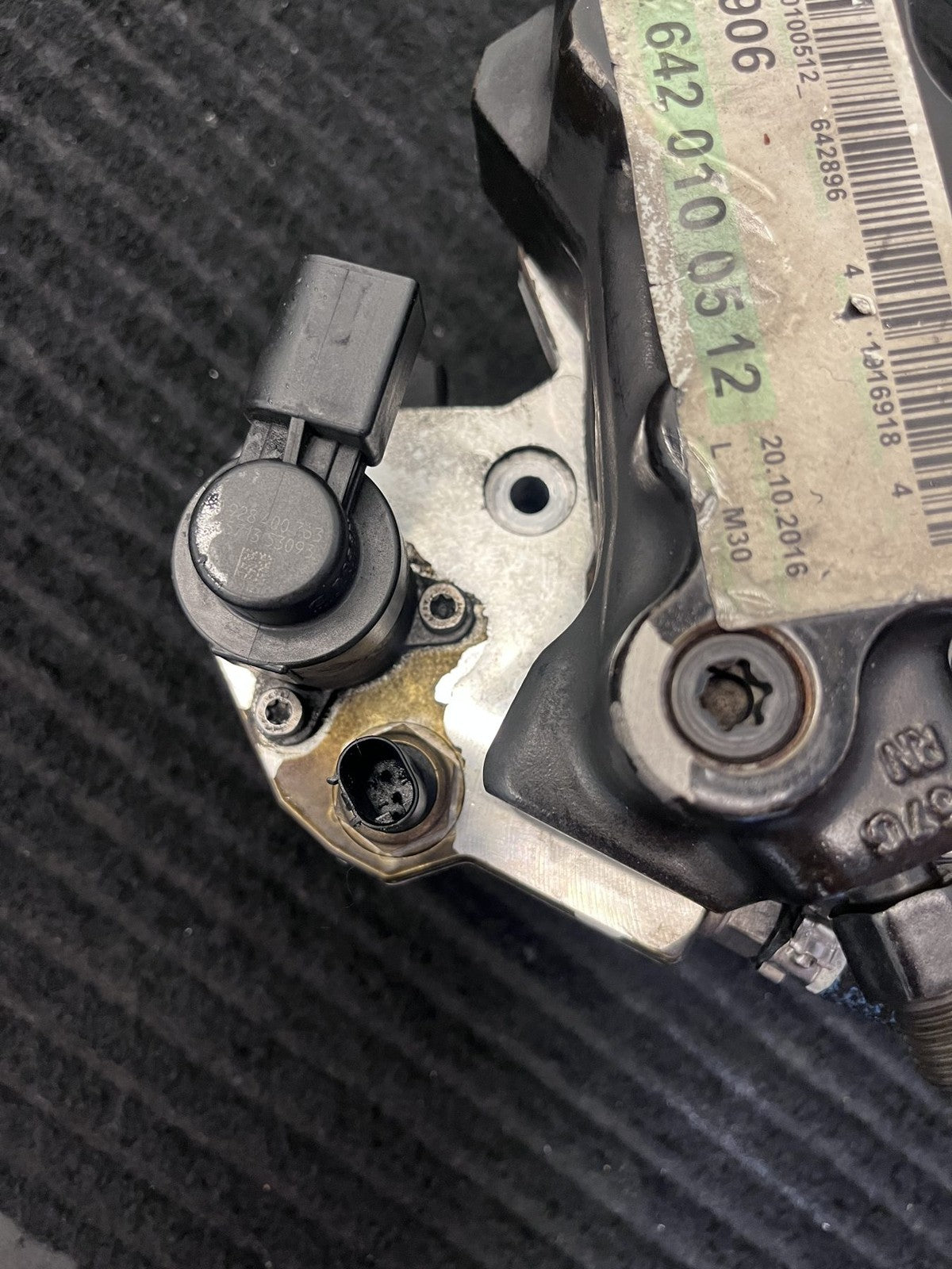 2010-2022 Mercedes-Benz Sprinter OM642 High Pressure Fuel Pump OEM A6420701101 - eBay image 9