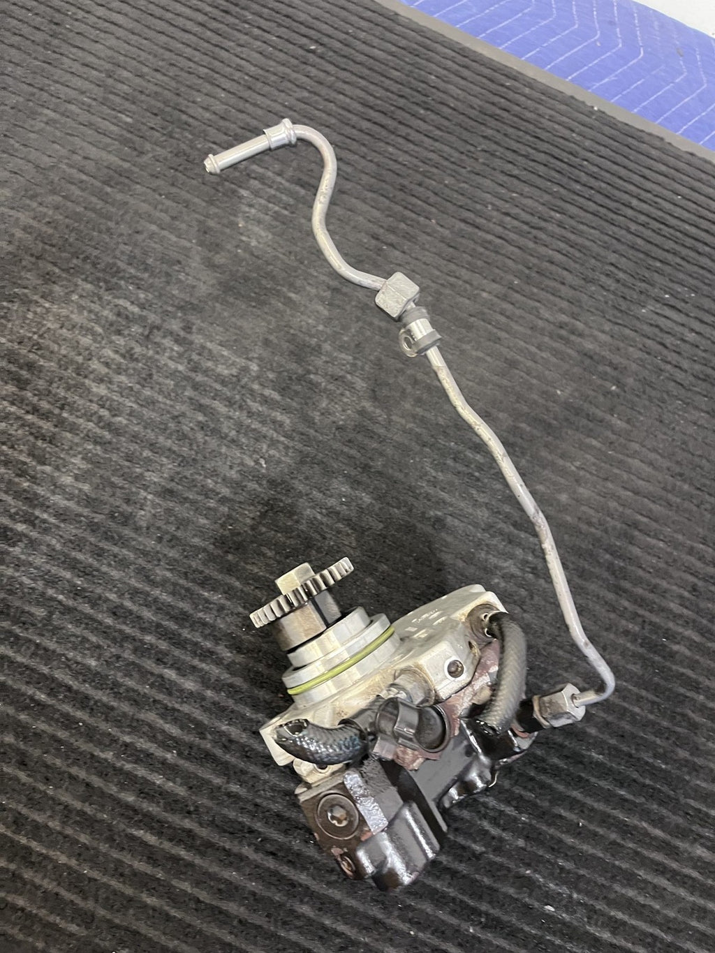 2010-2022 Mercedes-Benz Sprinter OM642 High Pressure Fuel Pump OEM A6420701101 - eBay image 8