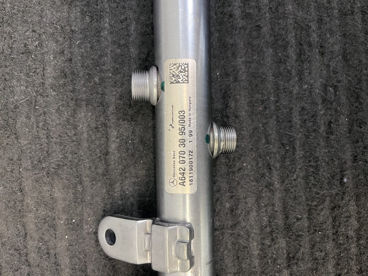 2010-2022 Mercedes-Benz Sprinter OM642 Right Fuel Rail OEM A6420703095 - eBay image 3