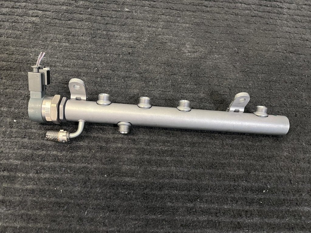 2010-2022 Mercedes-Benz Sprinter OM642 Left Fuel Rail OEM A6420702795 - eBay image 7