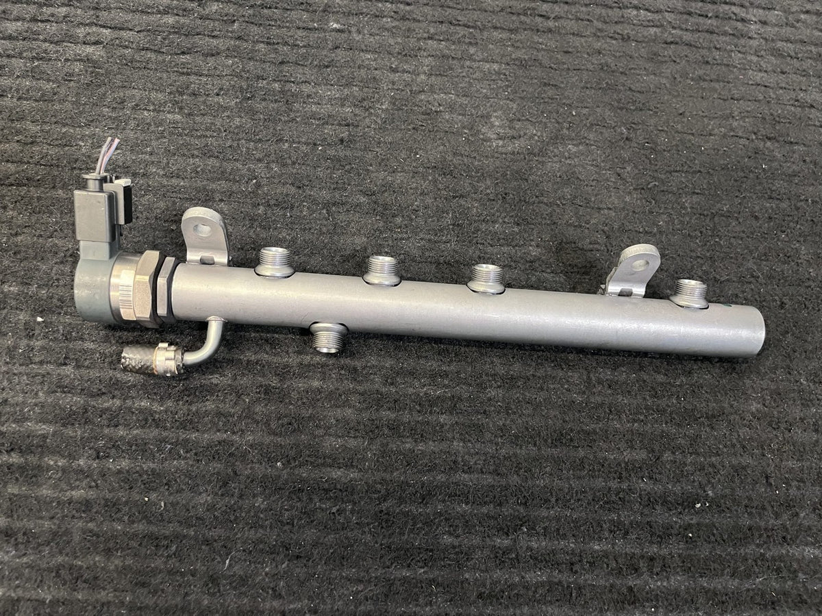 2010-2022 Mercedes-Benz Sprinter OM642 Left Fuel Rail OEM A6420702795 - eBay image 7
