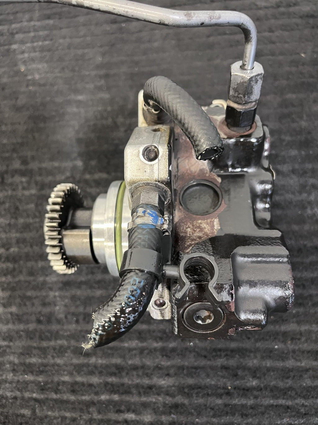 2010-2022 Mercedes-Benz Sprinter OM642 High Pressure Fuel Pump OEM A6420701101 - eBay image 3